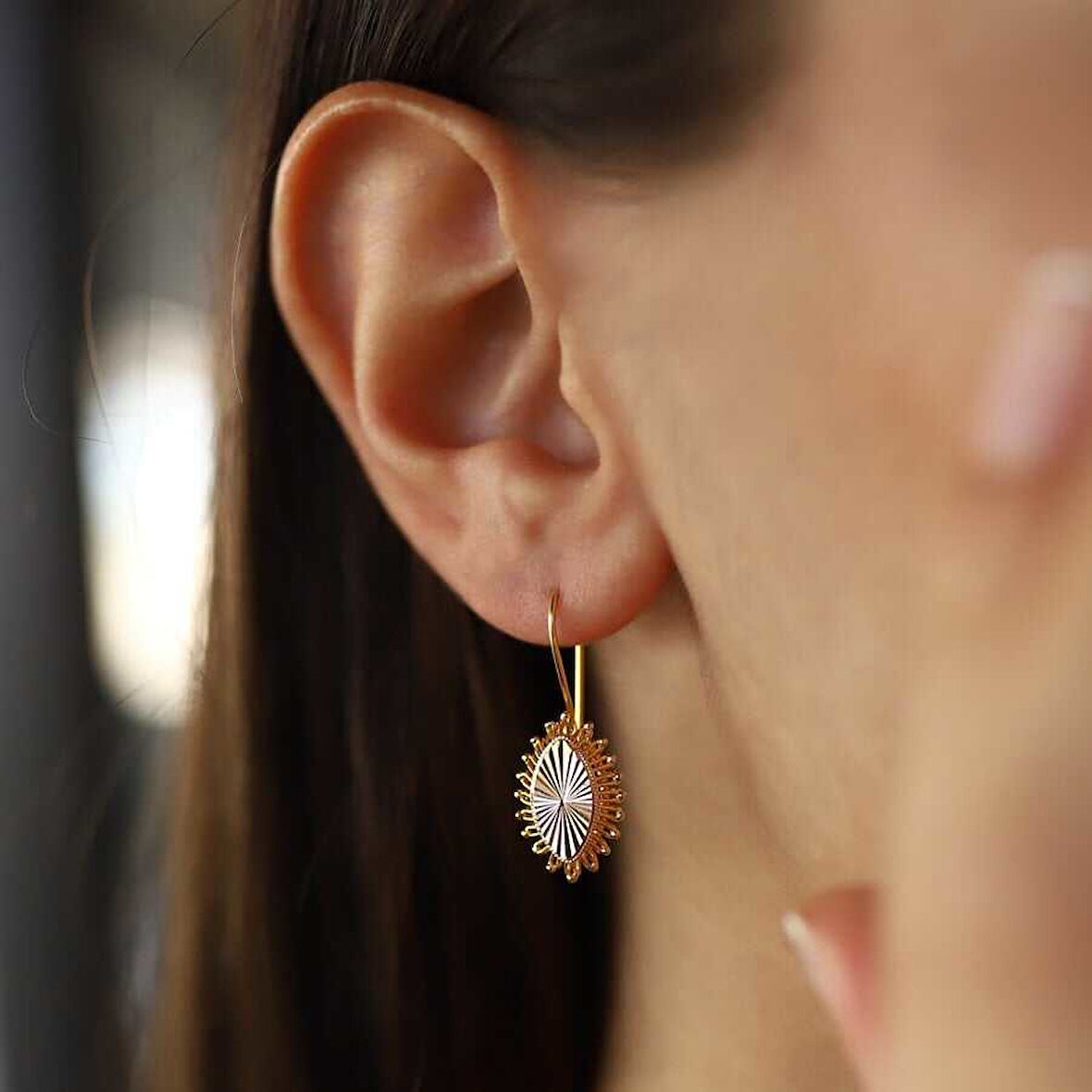 Kalemli Mekik Sallantılı Küpe