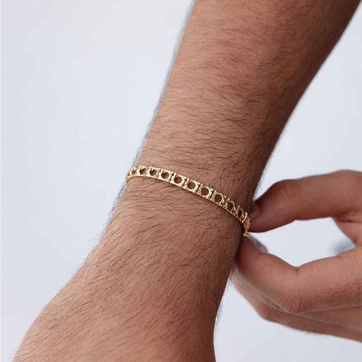 Oluklu Sıra Kare Erkek Bileklik