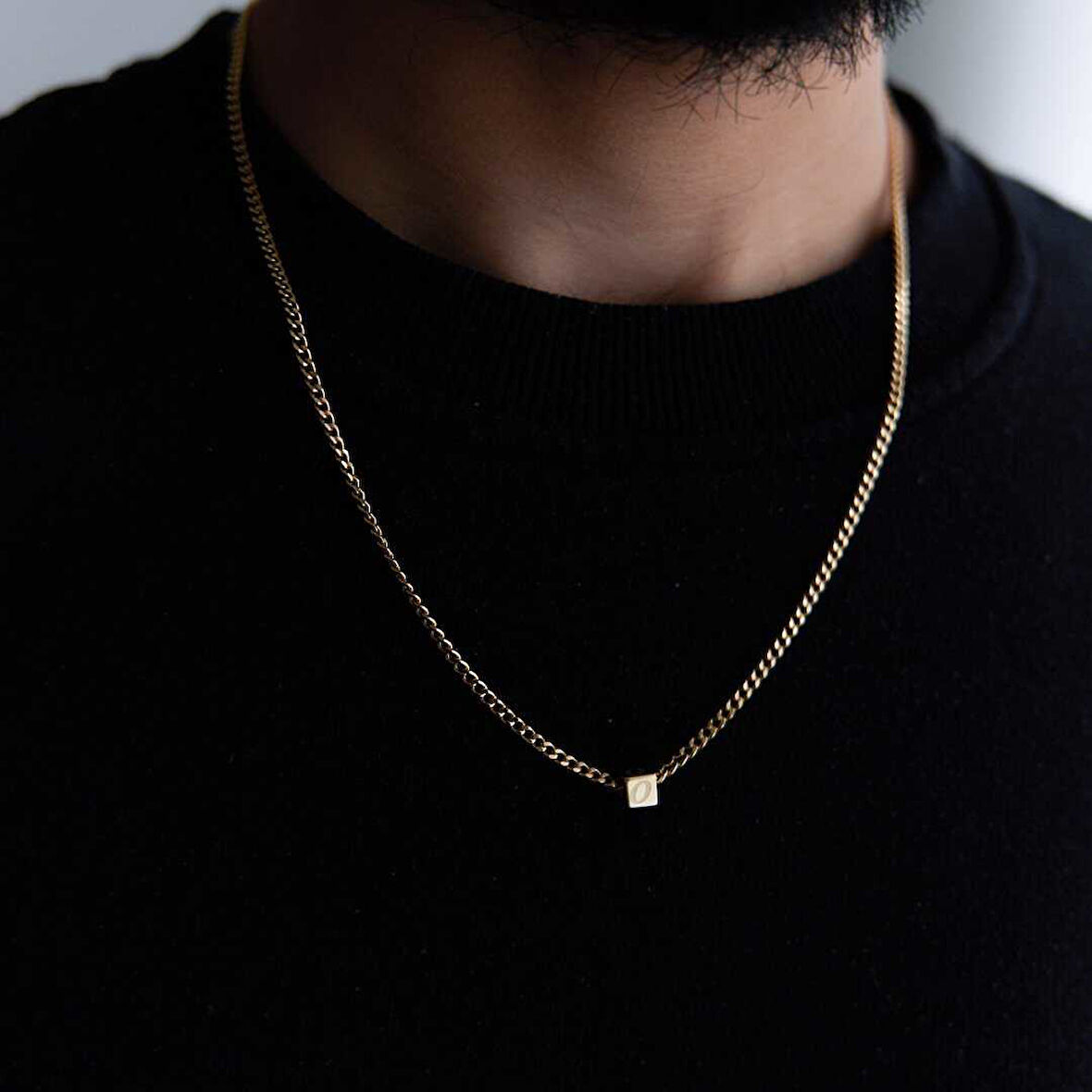 Küplü Erkek Kolyesi