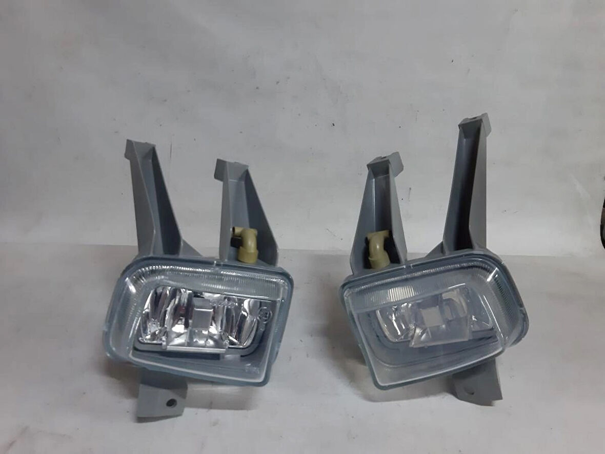 Çift fiyatıdır Opel Astra F 1992-1998 modellere-Sağ,Sol iki adet fiyatıdır Sis Lambası Sis Farı Kaliteli Valeo markadır VALEO 085751R-VALEO 085750L