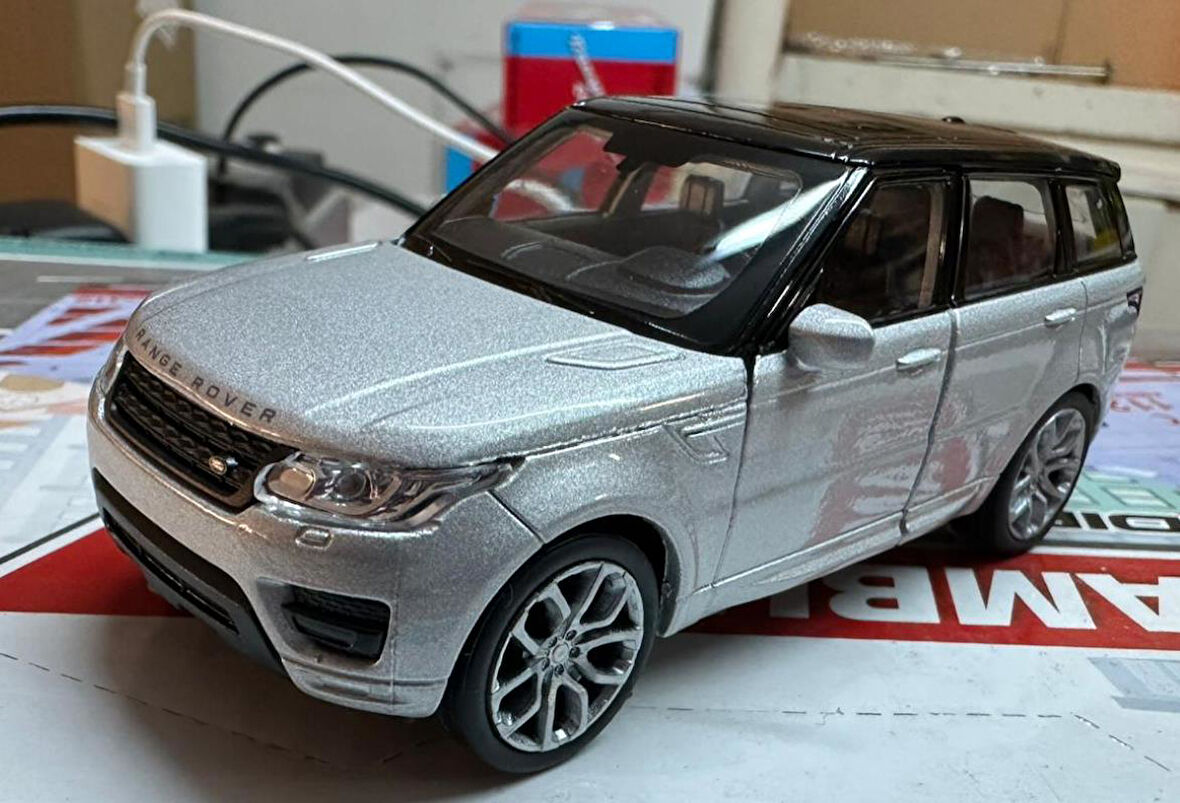 Oyuncak Metal Model Araba 1/36 Çek Bırak Gri Range Rover Sport