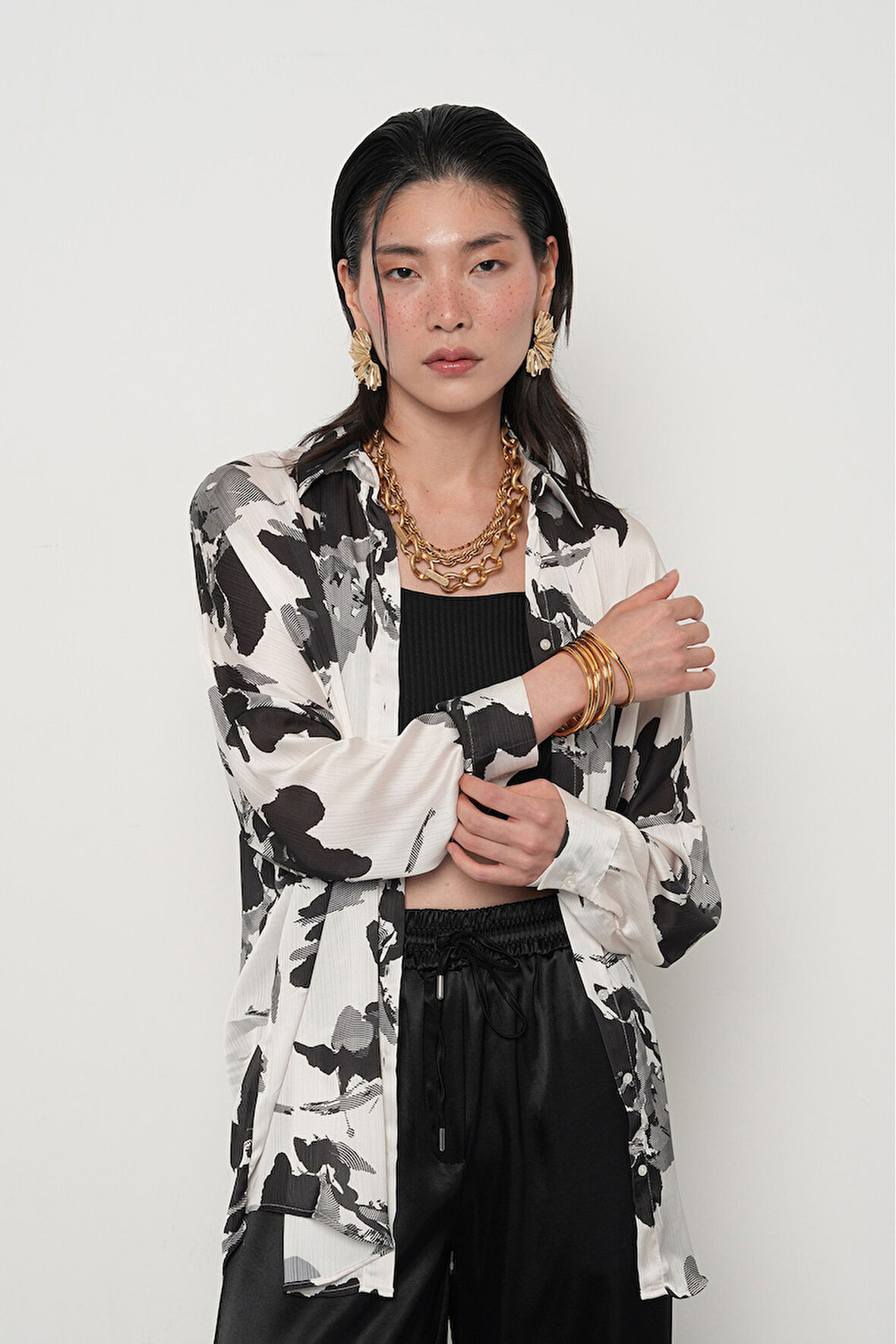 KADIN KARIŞIK DESENLİ OVERSİZE DİJİTAL GÖMLEK