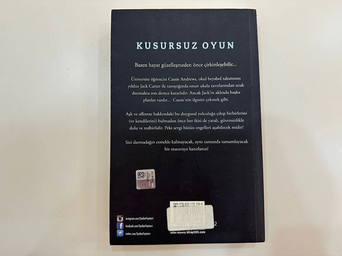 Kusursuz Oyun - J. Sterling - Epsilon Yayınevi