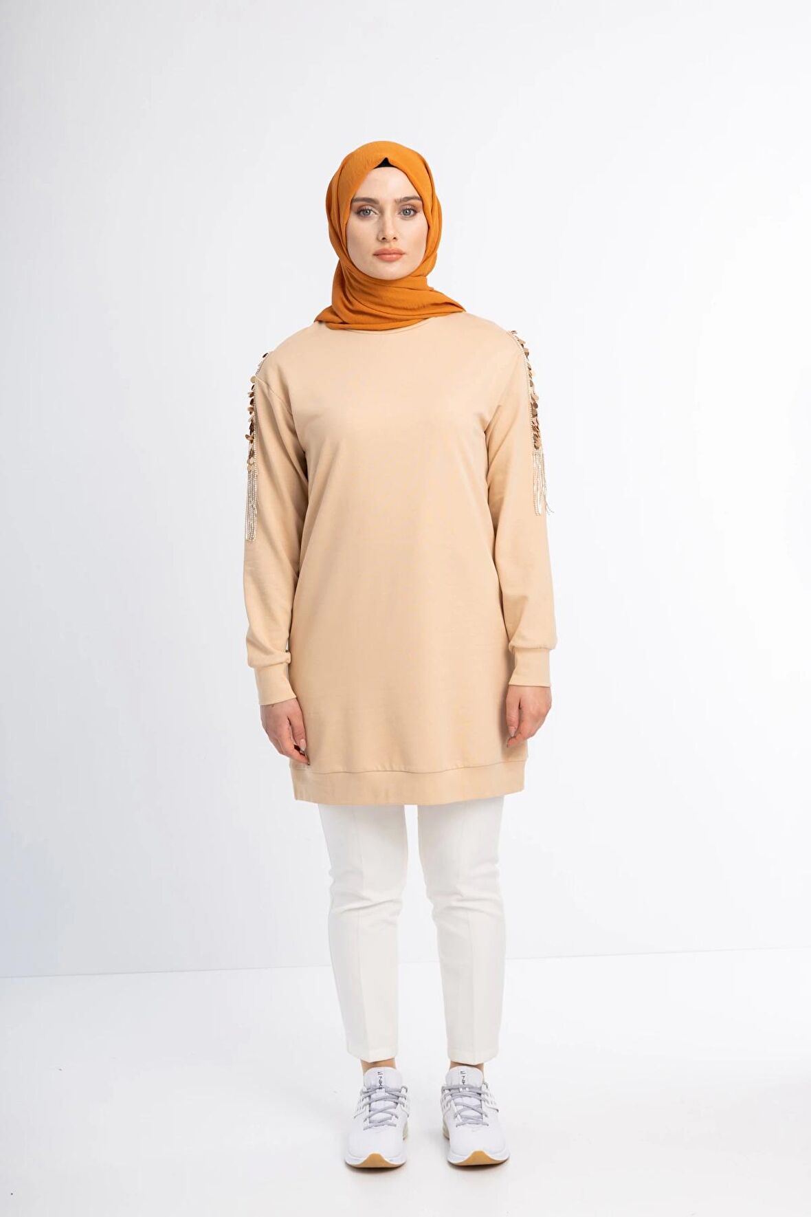 İPEKSİ İKİ İPLİK SWEATSHIRT KOLU PUL VE ZİNCİR İŞLEMELİ - Latte