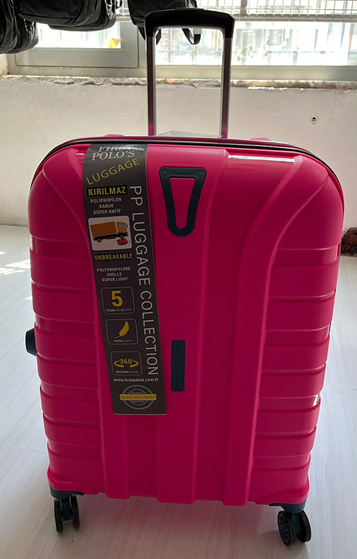 Monalisa Home Polipropilen Kabuk Kırılmaz Orta Boy Valiz