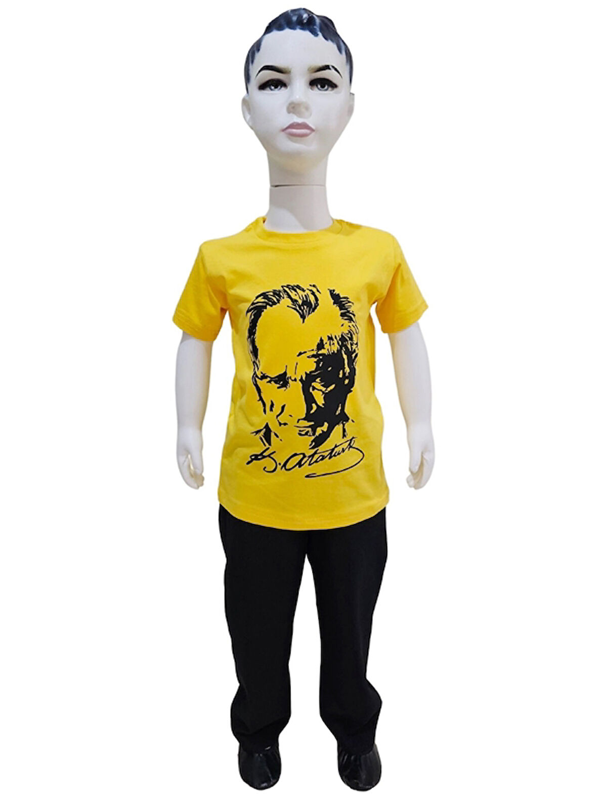 Atatürk Baskılı Sarı Tişört Siyah Pantolon Takım