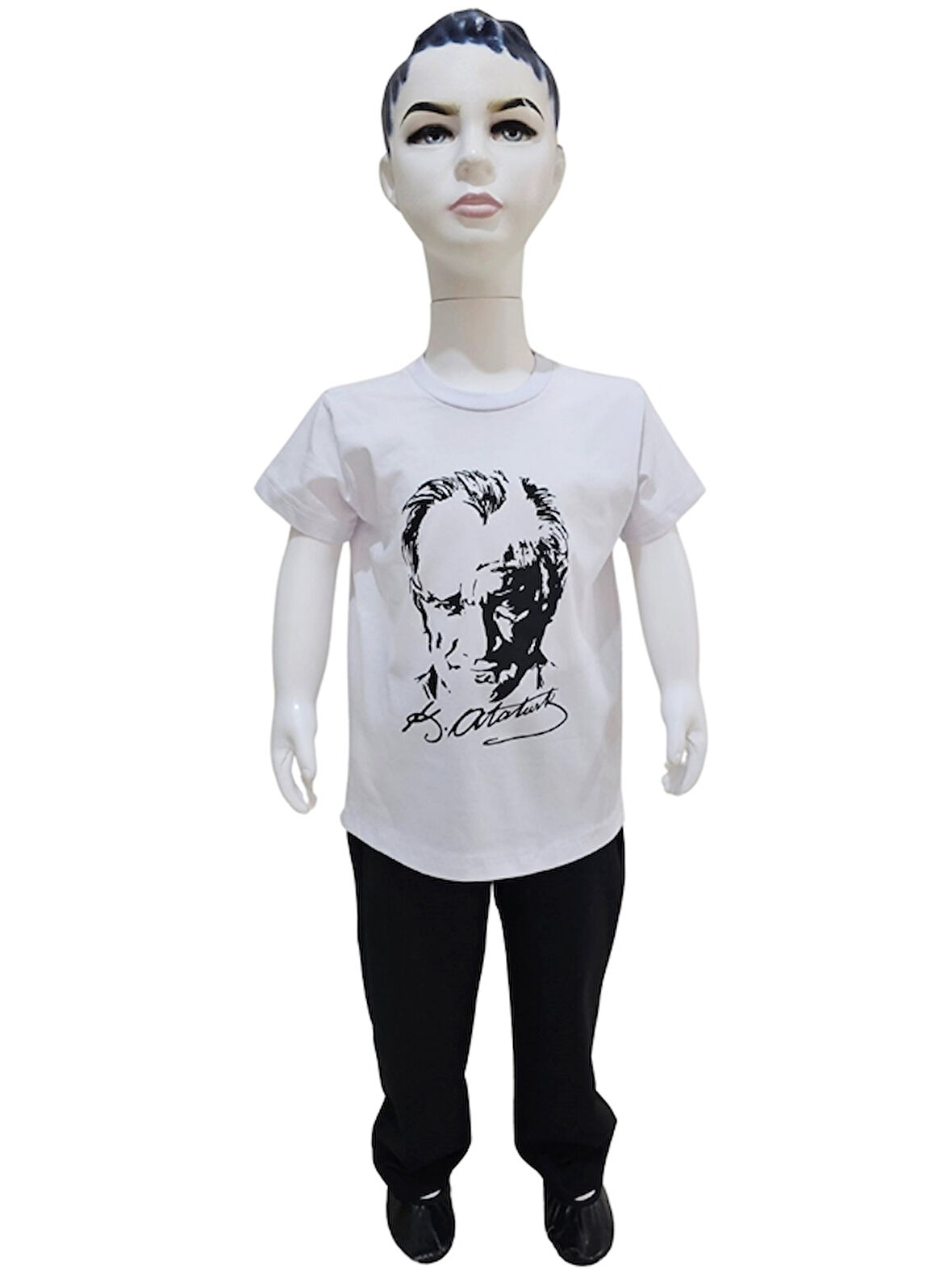 Atatürk Baskılı Beyaz Tişört Siyah Pantolon Takım