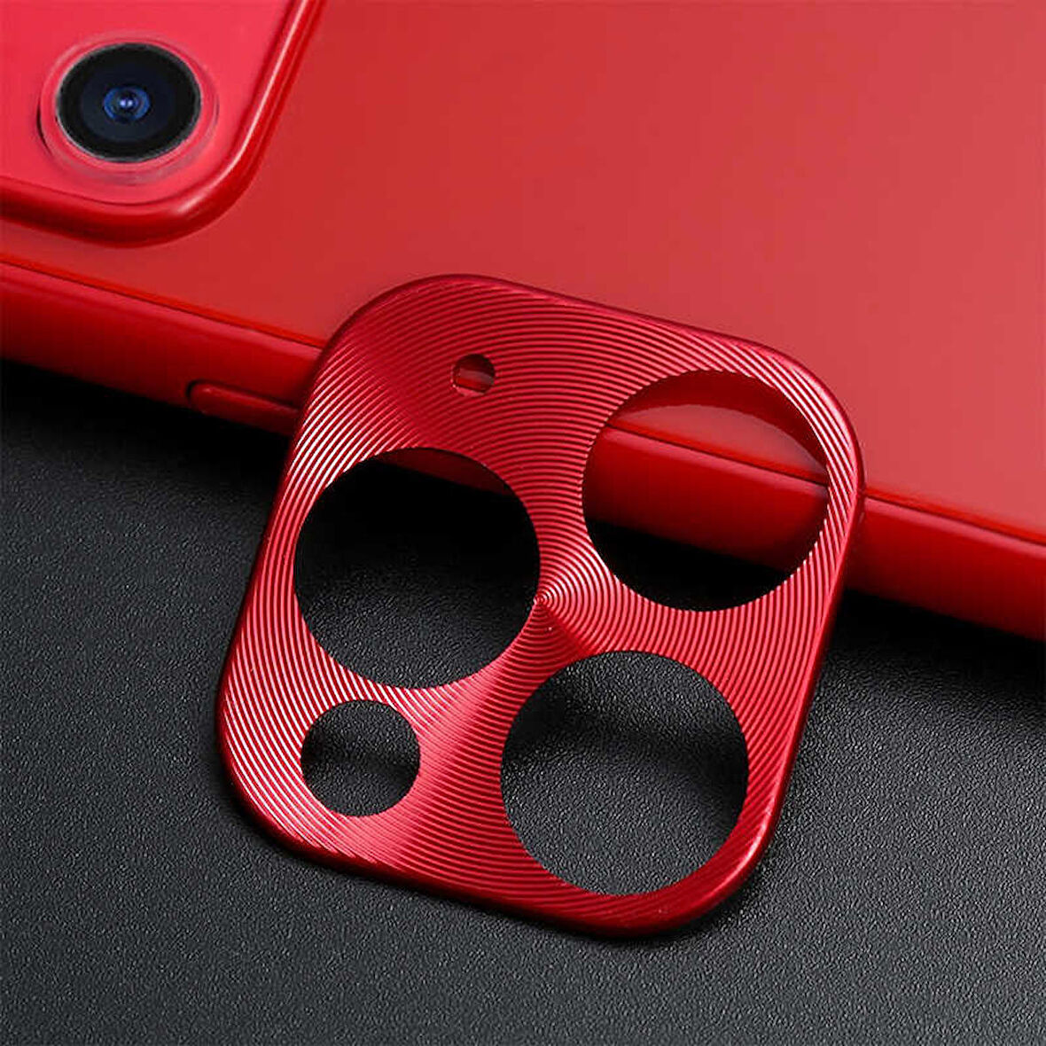 Apple iPhone 11 Pro Max Uyumlu Metal Kamera Koruyucu Kırmızı