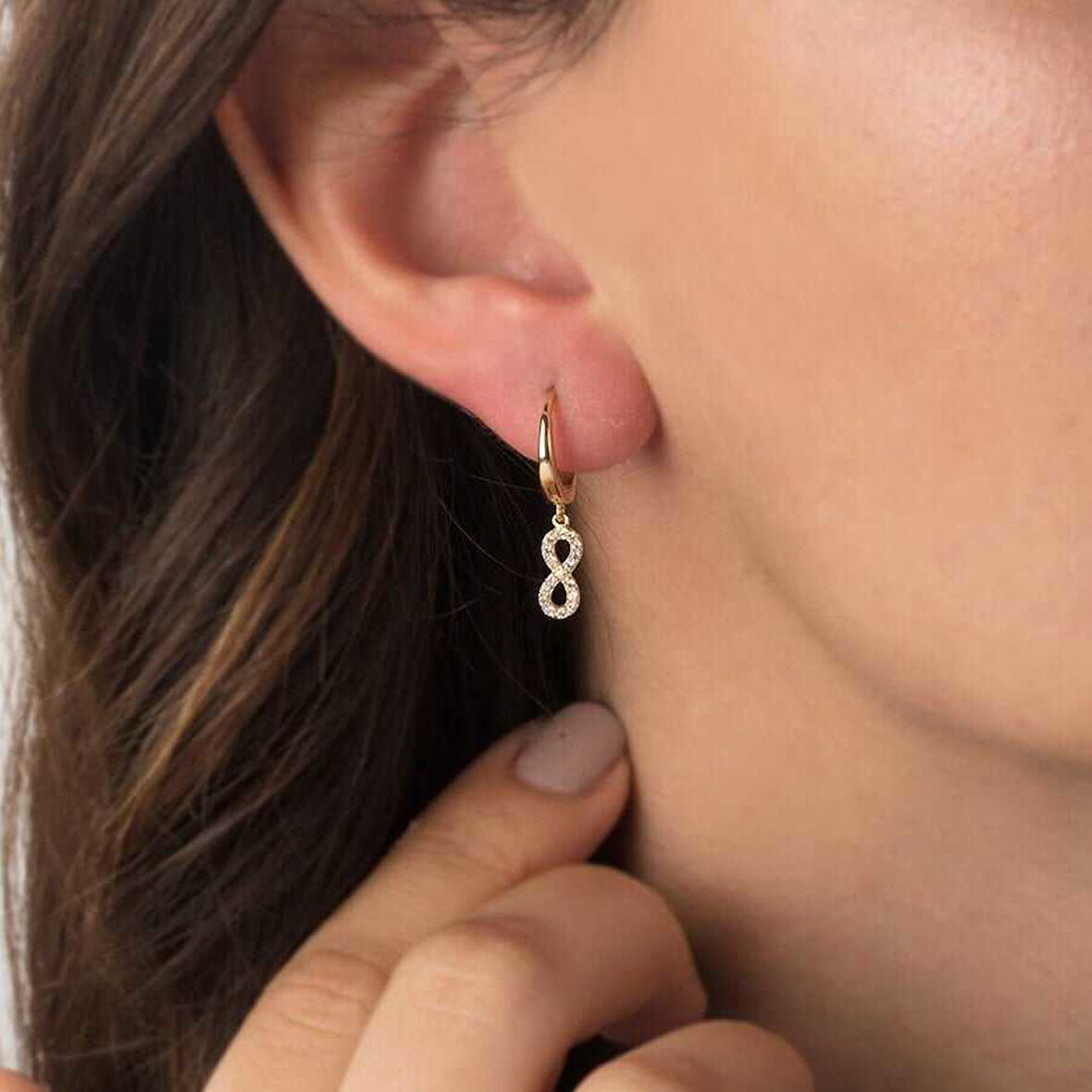 Sonsuzluk Sallantılı Küpe