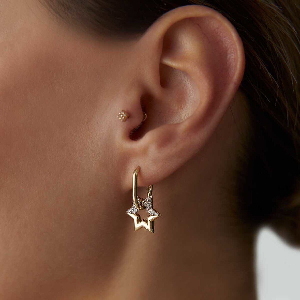 Taşlı Yıldız Sallantılı Ataç Küpe