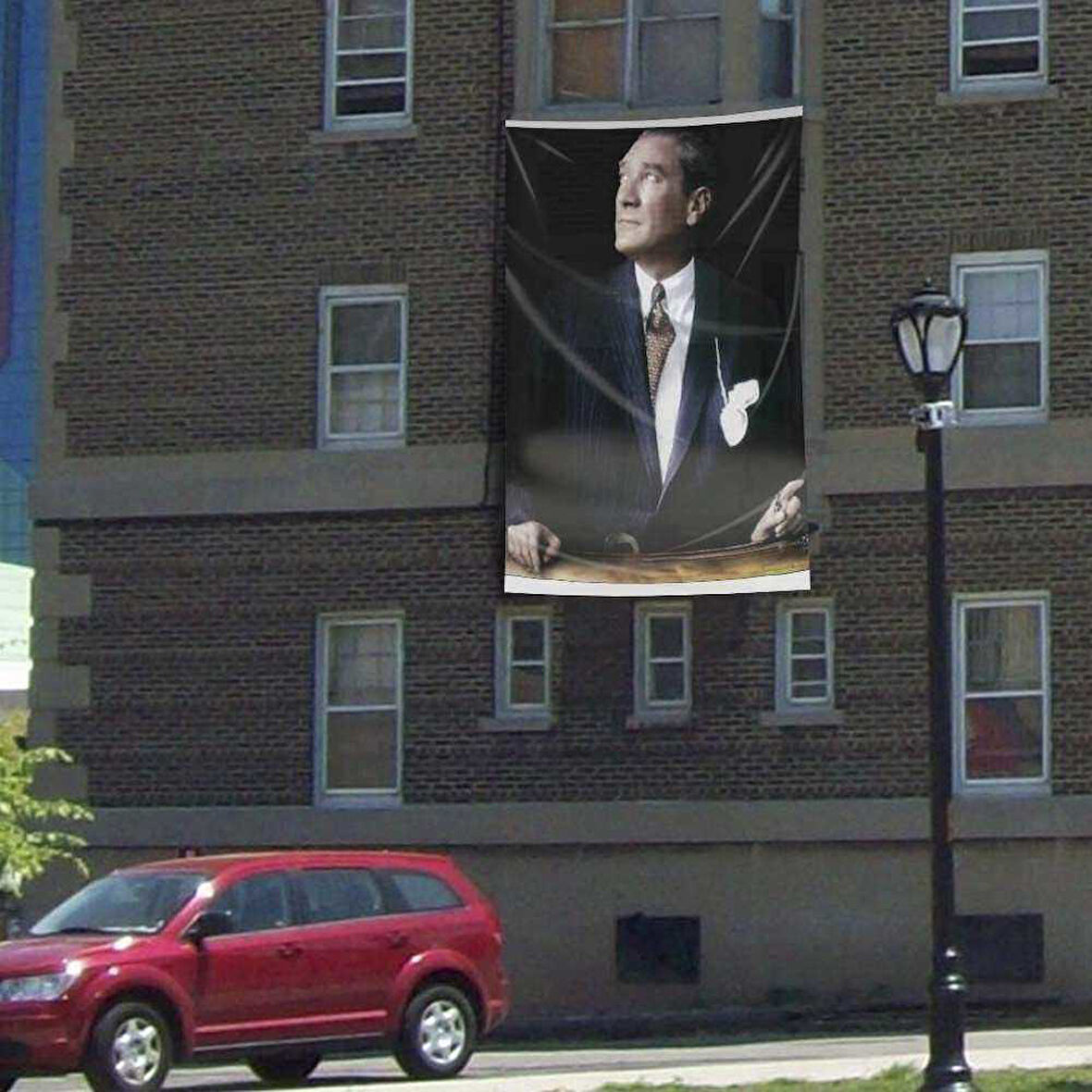 Göğe Bakan Mustafa Kemal Atatürk Poster Bayrak - 300x450 Cm - 3x4,5metre