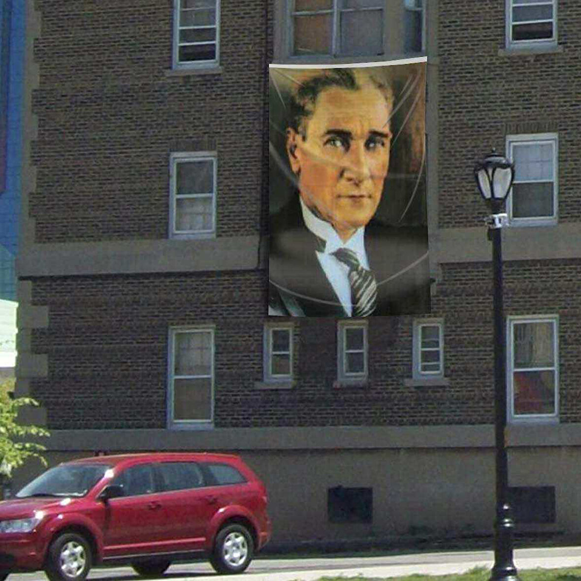 Takım Elbiseli Mustafa Kemal Atatürk Portre Dış Cephe Poster Bayrağı - 3x4,5 Metre