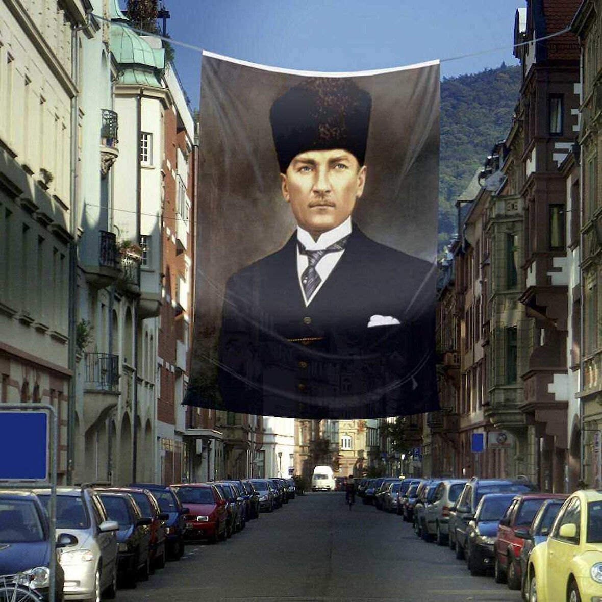 Kalpaklı Mustafa Kemal Atatürk Poster Cephe Bayrağı-400x600cm -4x6metre