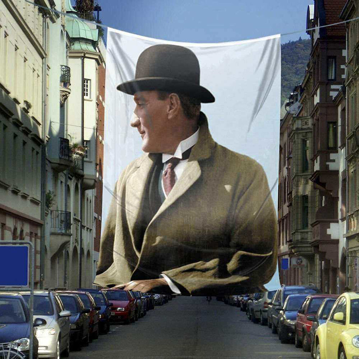 Şapkalı Sivil Mustafa Kemal Atatürk Poster Dış Cephe Bayrağı - 6x9 Metre