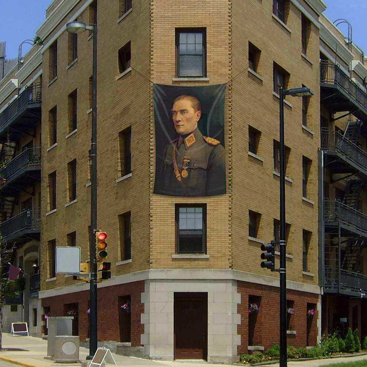 Üniformalı Gazi Mustafa Kemal Atatürk Poster Cephe Bayrak - 200x300cm (2 X 3 Metre)