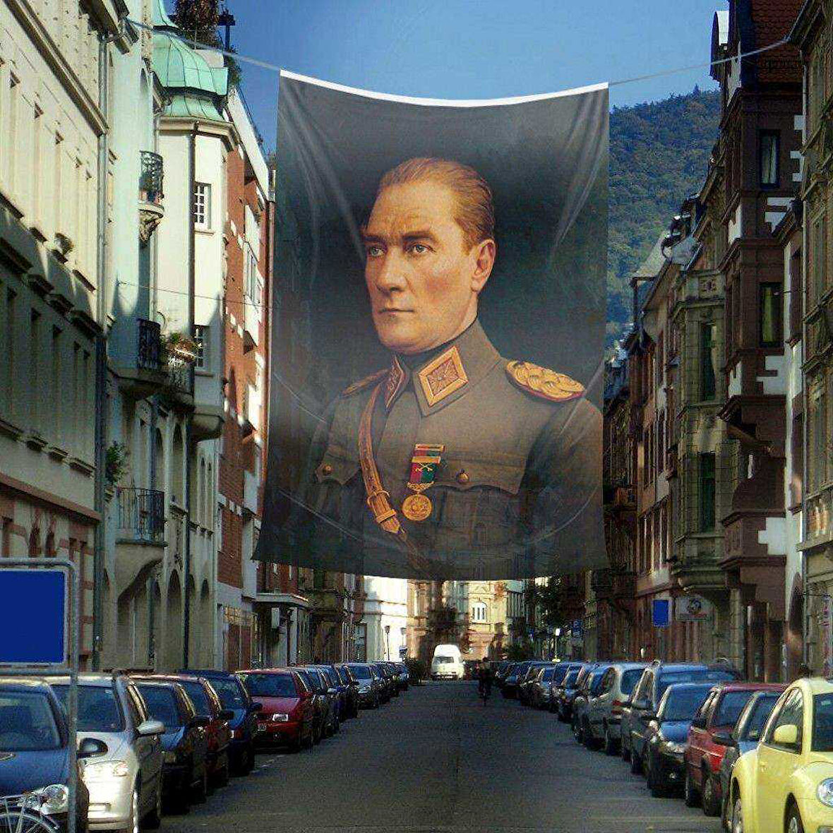 Üniformalı Gazi Mustafa Kemal Atatürk Poster Cephe Bayrak-4x6 Metre