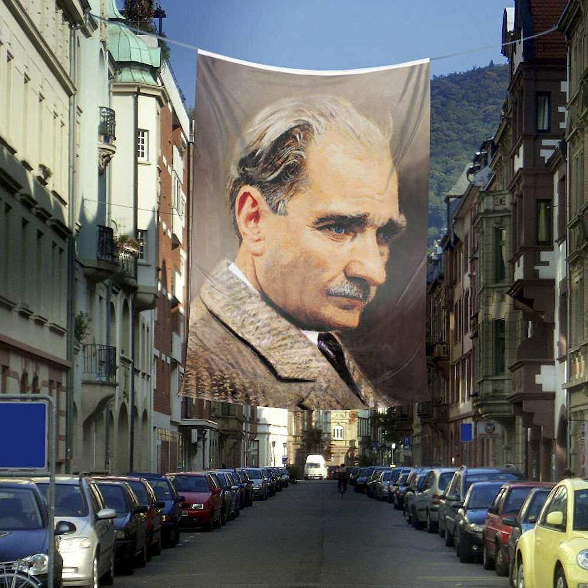 Mustafa Kemal Atatürk Yan Portre Cephe Poster Bayrak -400x600 Cm -4x6 Metre