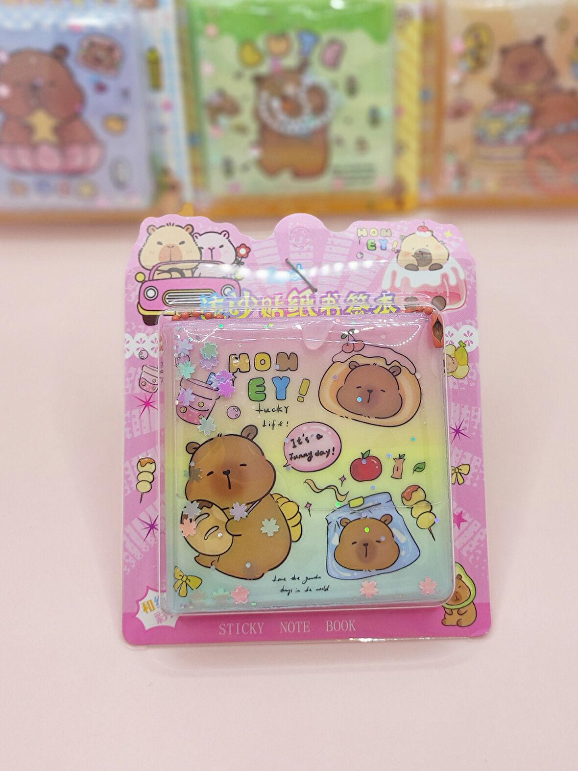 Capybara Sulu Pullu Anahtarlıklı Stickerlı Kapibara Not Defteri (7,5x7,5 cm) - Sweet