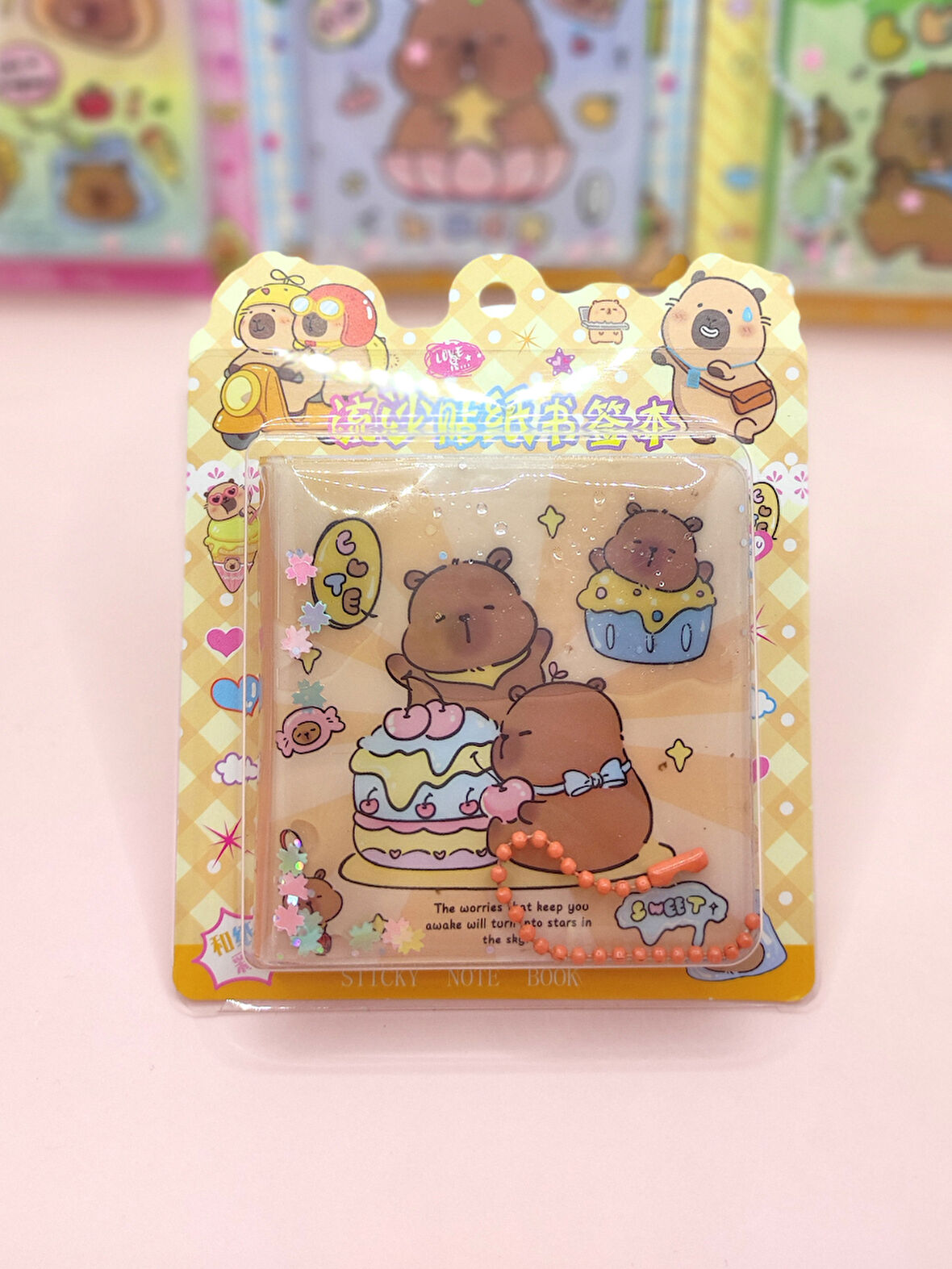 Capybara Sulu Pullu Anahtarlıklı Stickerlı Kapibara Not Defteri (7,5x7,5 cm) - Pasta Doğumgünü