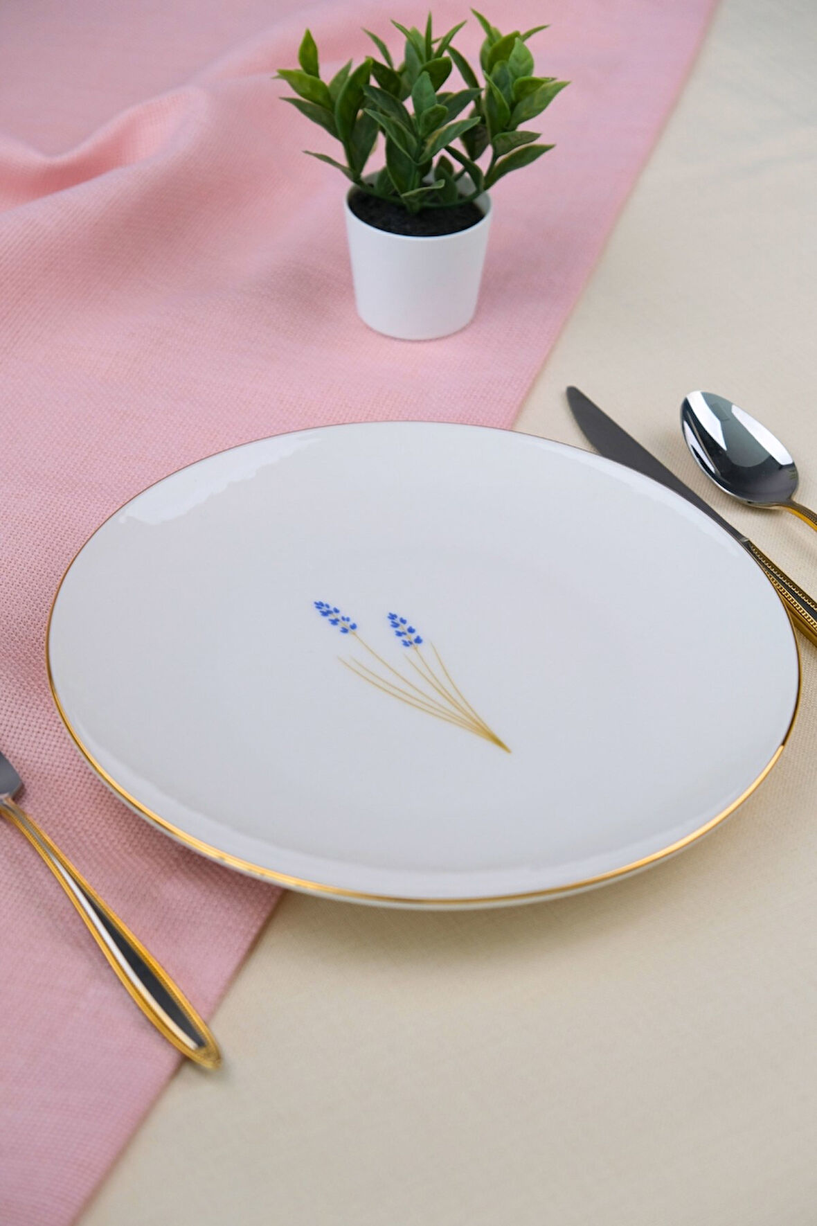 Tabak Evi Porselen Natura Lavanta Altın Yaldız Pasta Tabağı 20,50cm Tekli