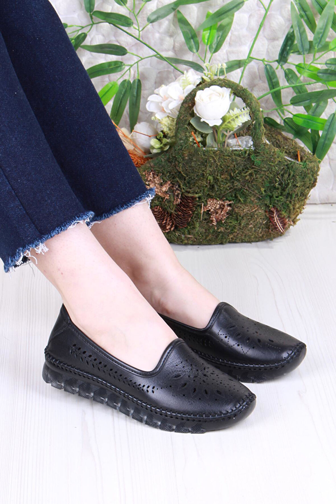 Mehmet Mete 0001-L Anatomik Yumuşak Lazer Baskılı Hakiki Deri Kadın Ayakkabı