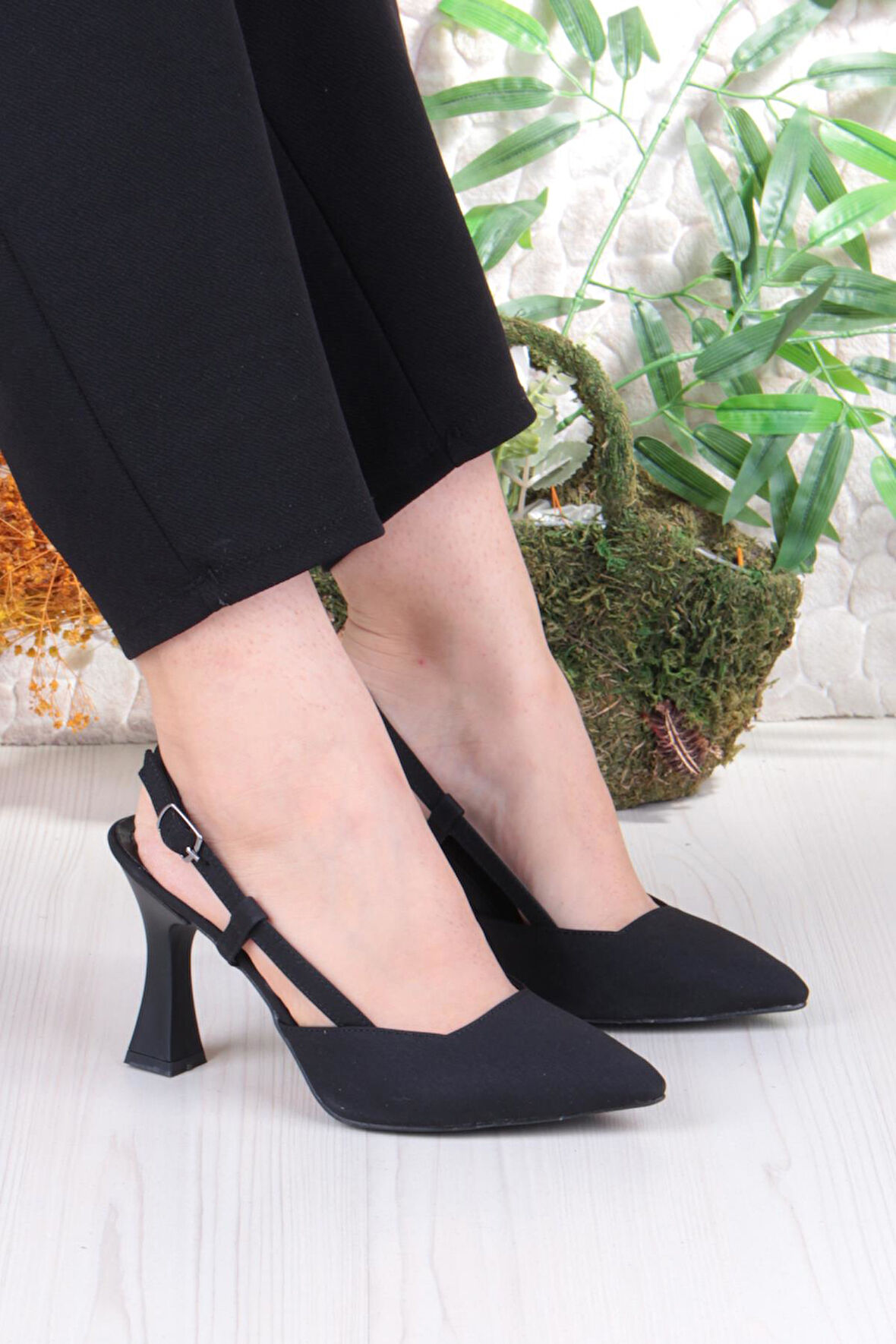 Fort 018-505 Fls Saten Önü Kapalı Arkası Açık Topuklu Kadın Ayakkabı