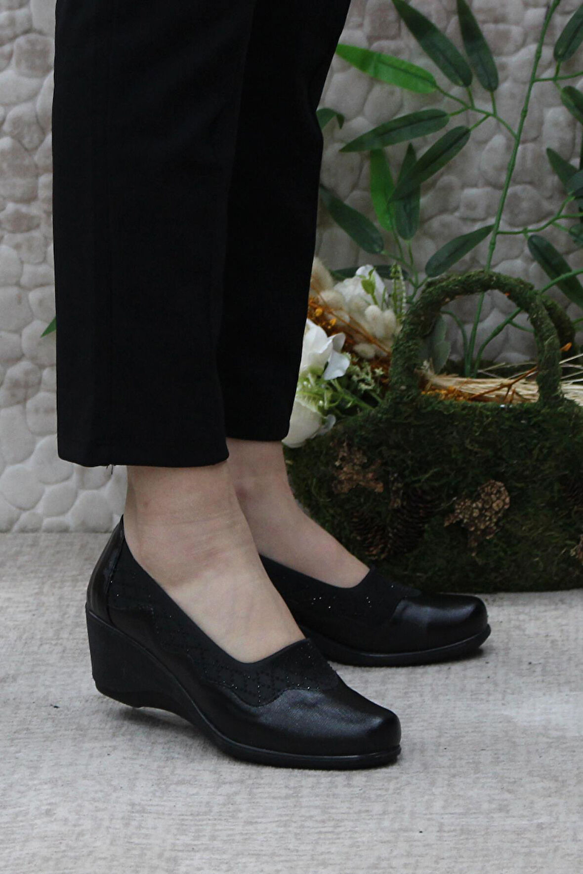 Fort Nfx 42011 Siyah Hafif Rahat Dolgu Taban Şık Kadın Günlük Ayakkabı