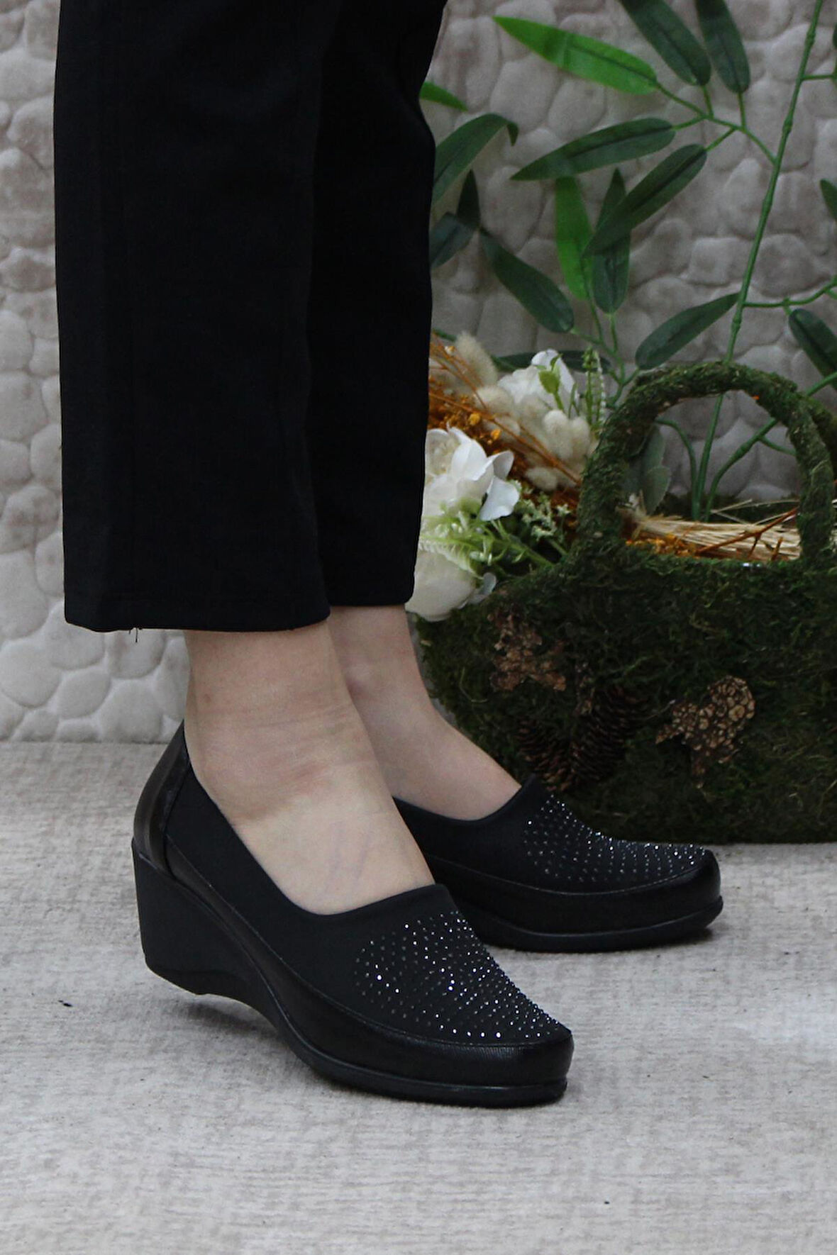 Fort Nfx 42016 Siyah Hafif Rahat Dolgu Taban Şık Kadın Günlük Ayakkabı