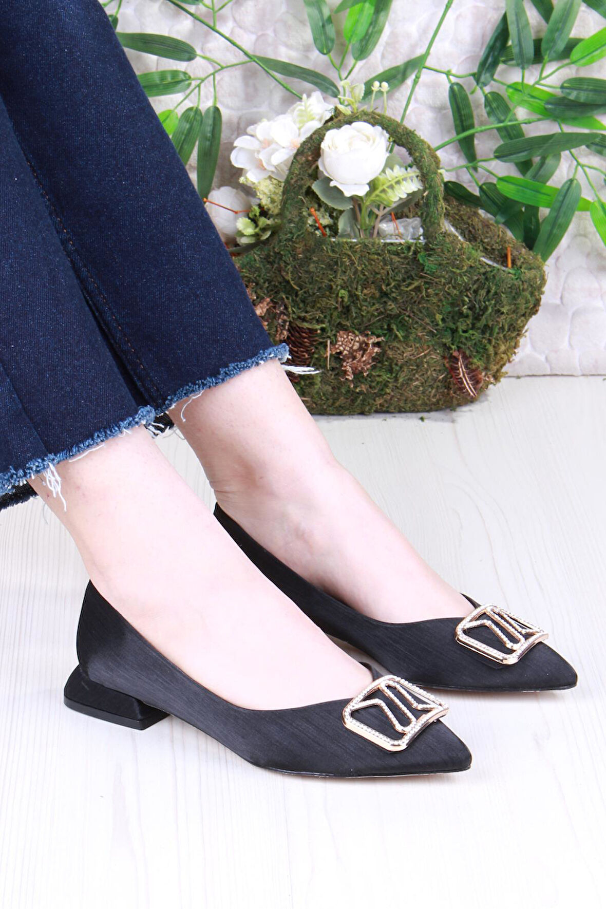 Fort 077-609 Fls Saten Taş Toka Detaylı Şık Rahat Sivri Burun Kadın Babet