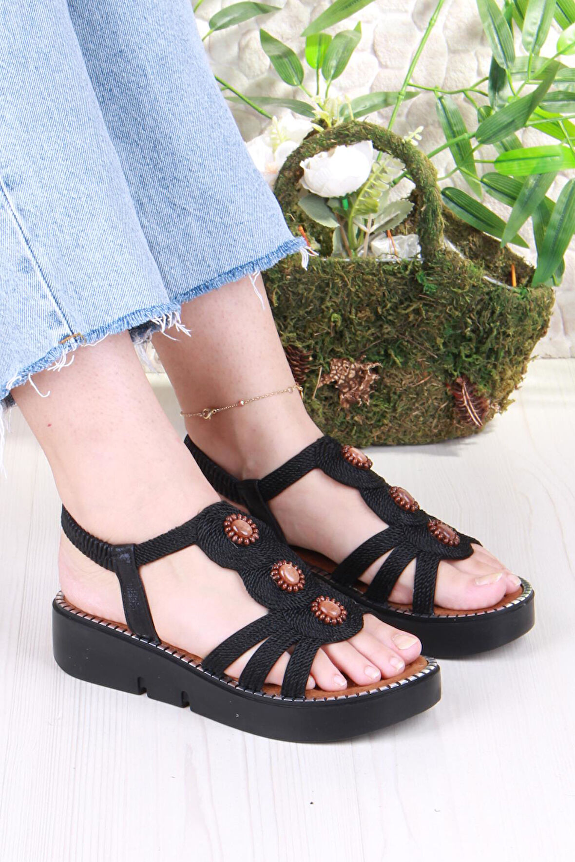 Fort 079-505 Fls Toka Detaylı Lastik Bağlı Kalın Taban Kadın Sandalet