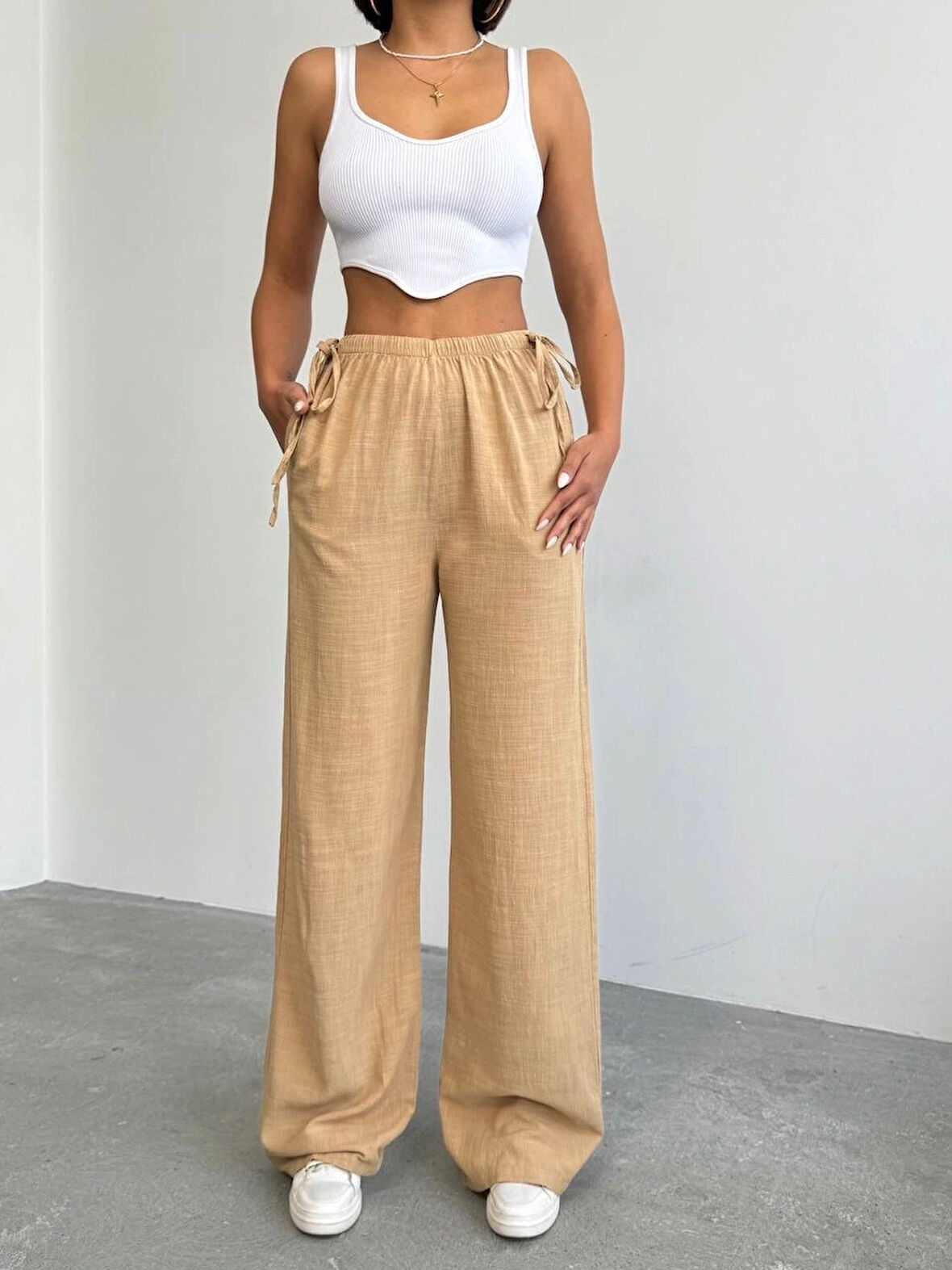 Nuray Model Yazlık %100 Keten Bol Paça Yandan Bağcıklı Pantolon