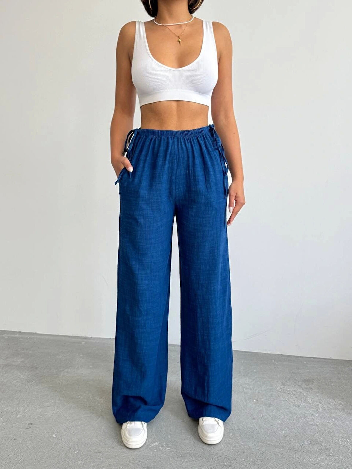 Nuray Model Yazlık %100 Keten Bol Paça Yandan Bağcıklı Pantolon