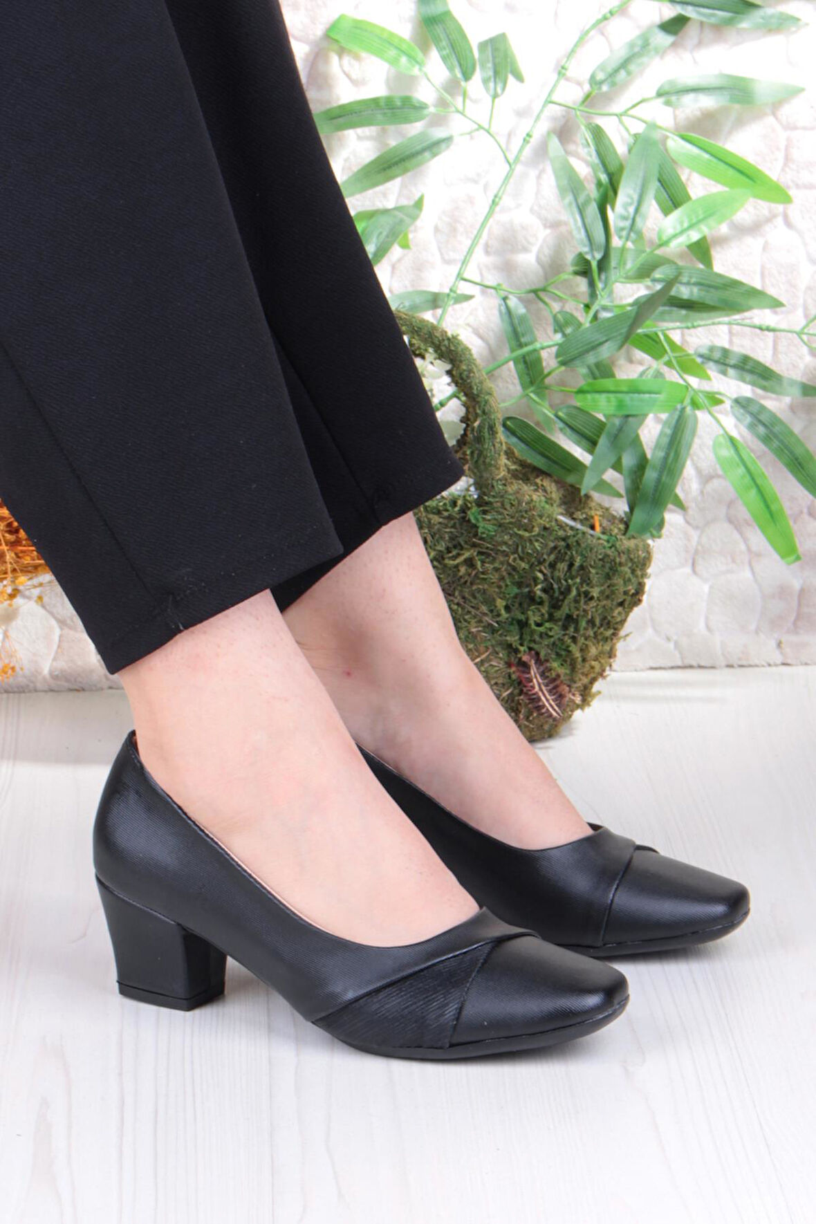 Fort 168625 Nur Rahat Esnek Alçak Topuklu Kadın Ayakkabı