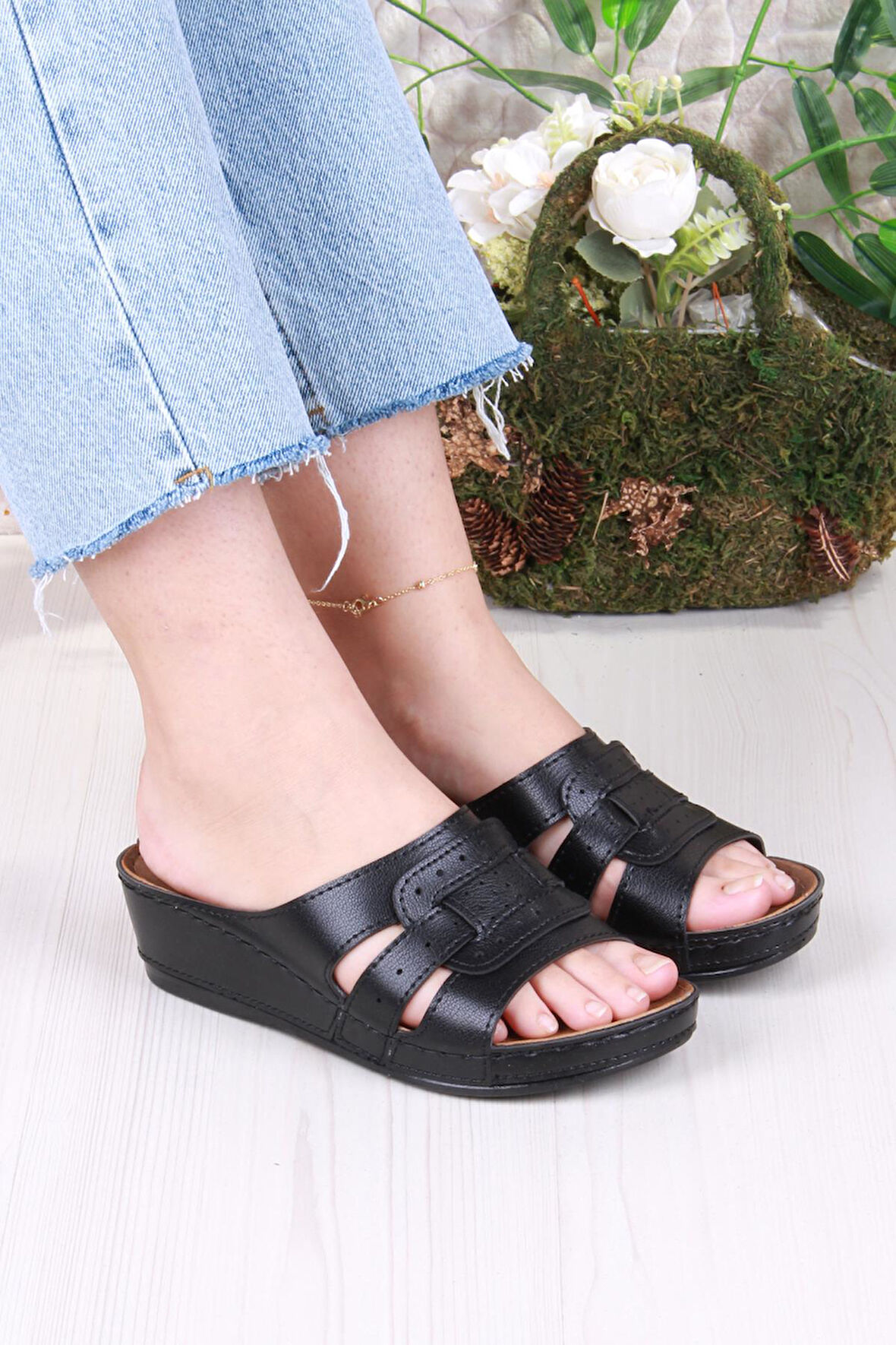 Fort 1857 Mulex Anatomik Hafif Rahat Kadın Terlik