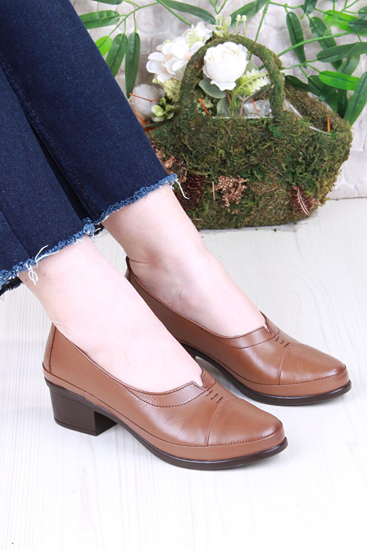 Mehmet Mete 2400 Rahat İç Ve Dış Hakiki Deri Kadın Ayakkabı