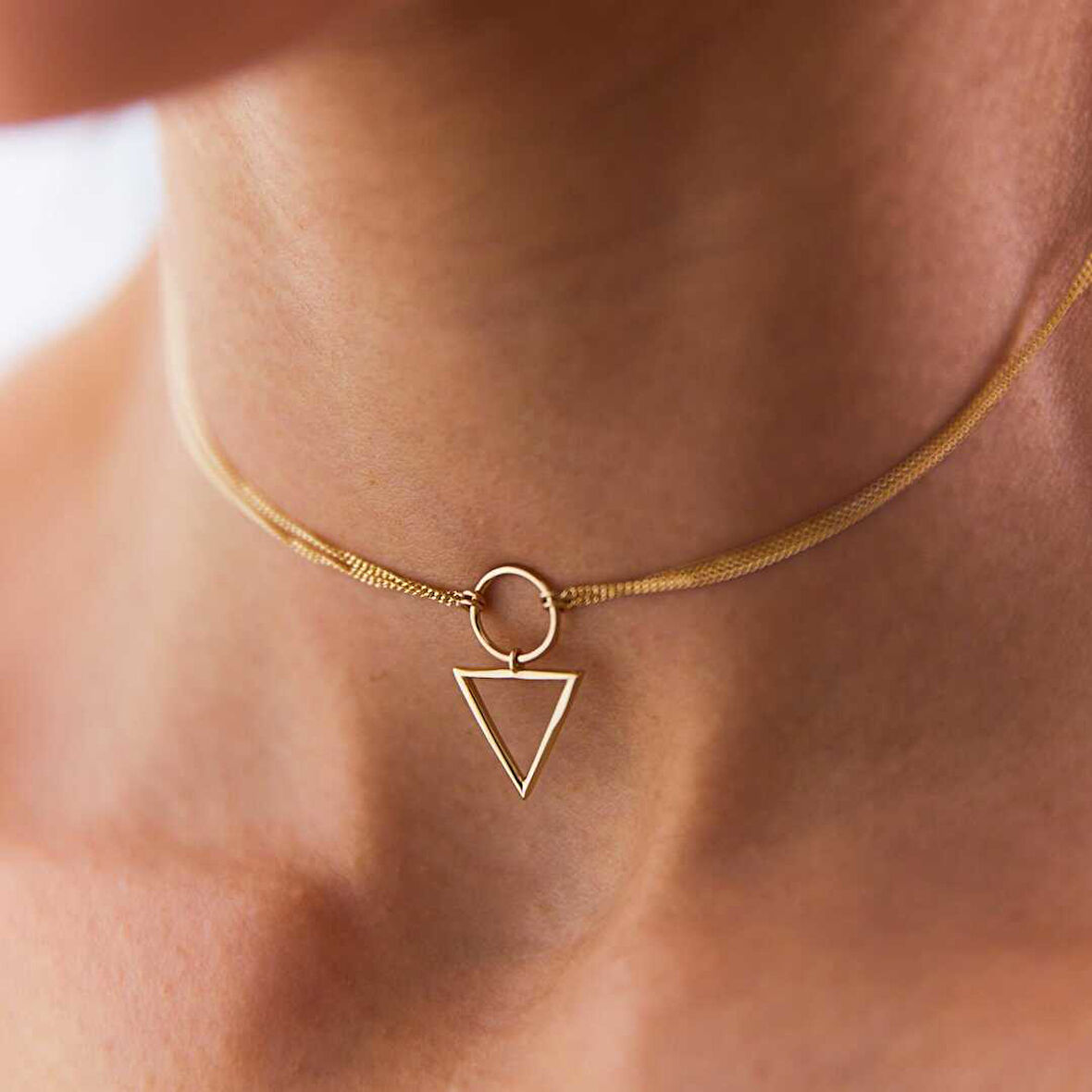 Üçgen Choker Kolye