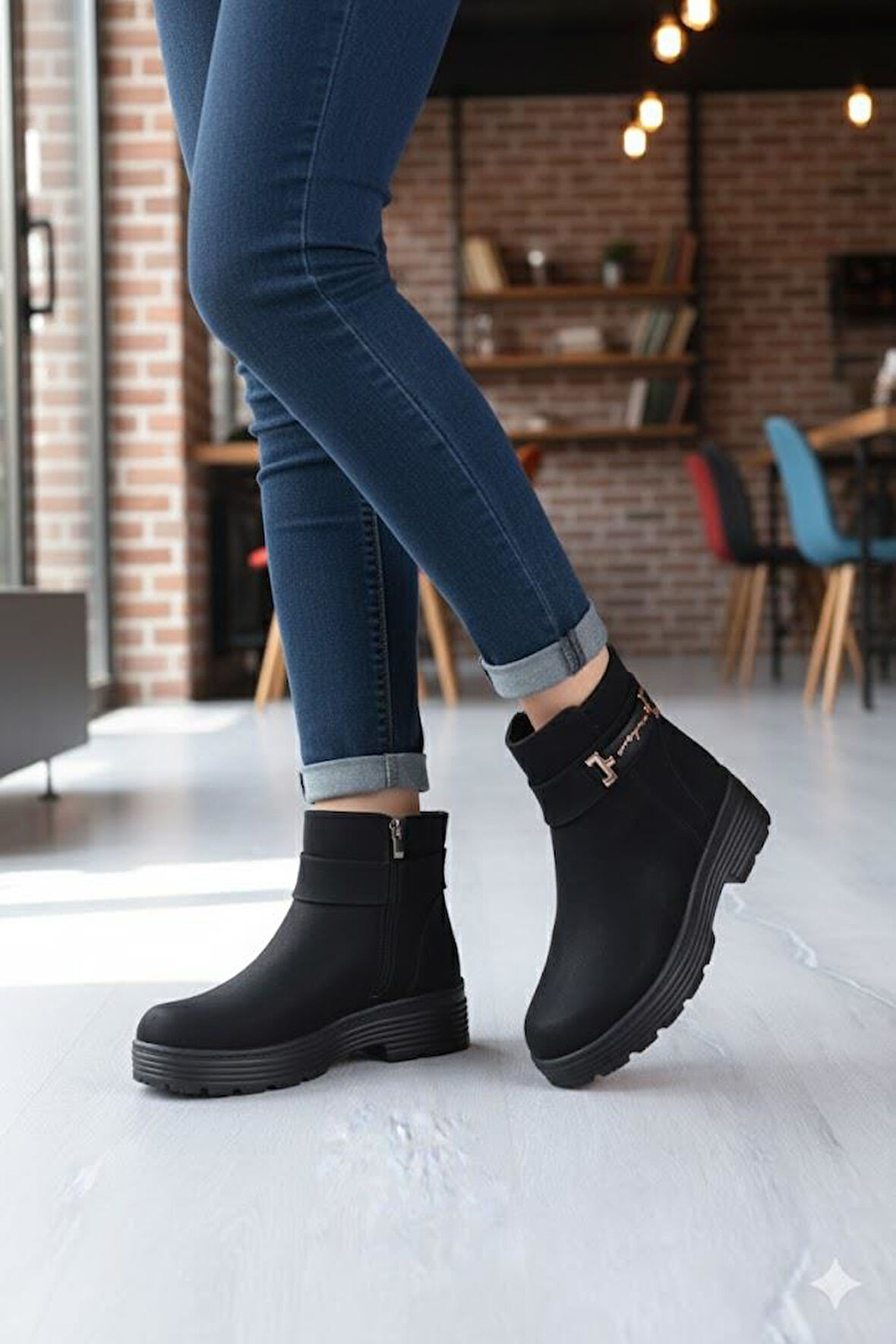 Fort 1187 Rahat Sıcak Astar Kaymaz Taban Fermuarlı Kadın Bot