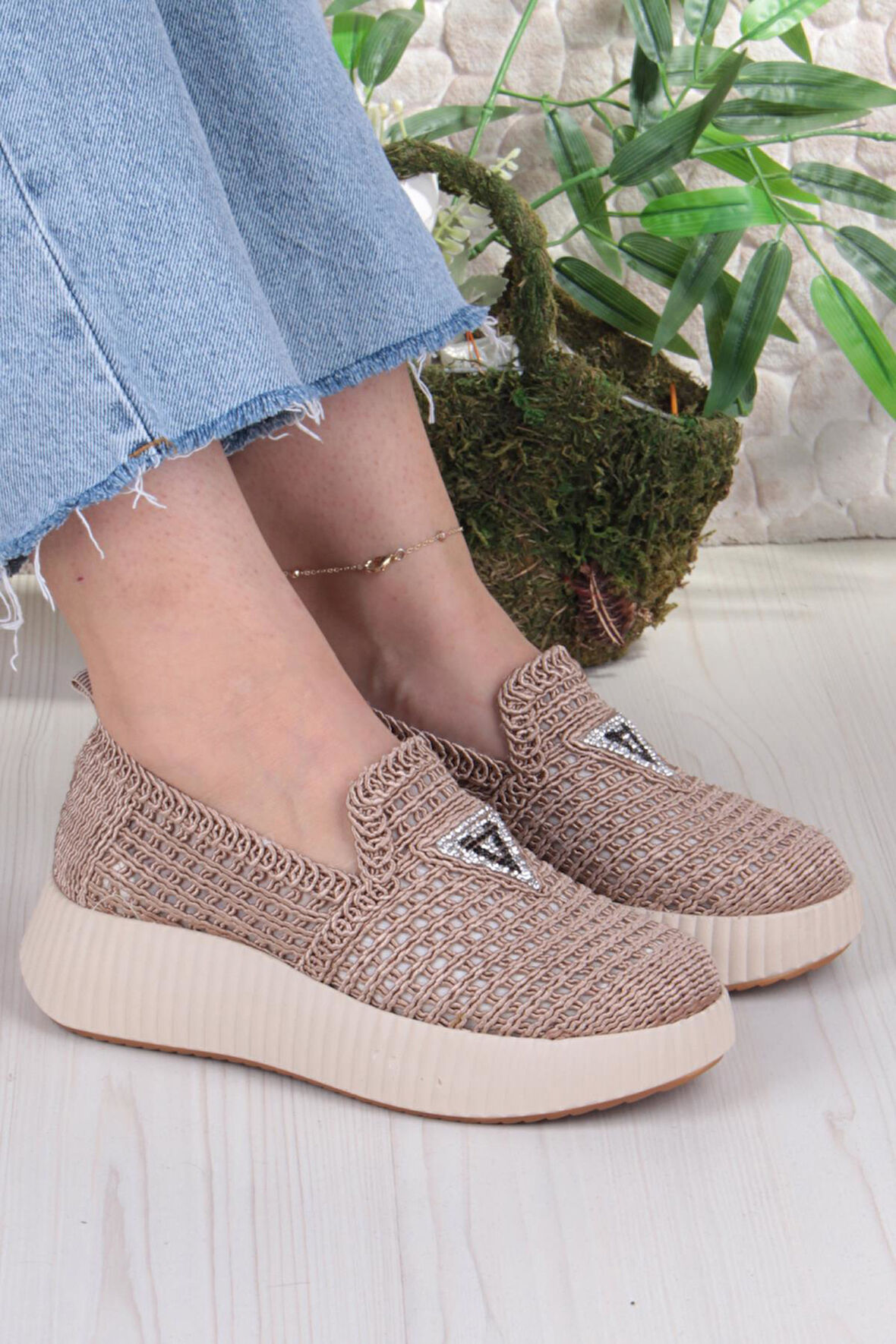 Fort 5016 Fendi Dantelli Fileli Rahat Dolgu Taban Kadın Ayakkabı