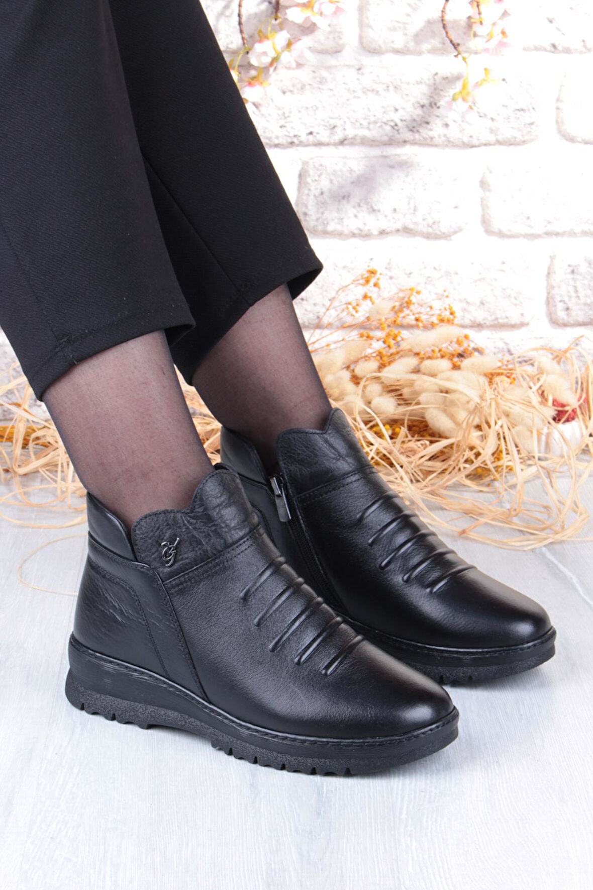 Pepita B001 Rahat Esnek Kaymaz Taban Yumuşak Hakiki Deri Kadın Bot