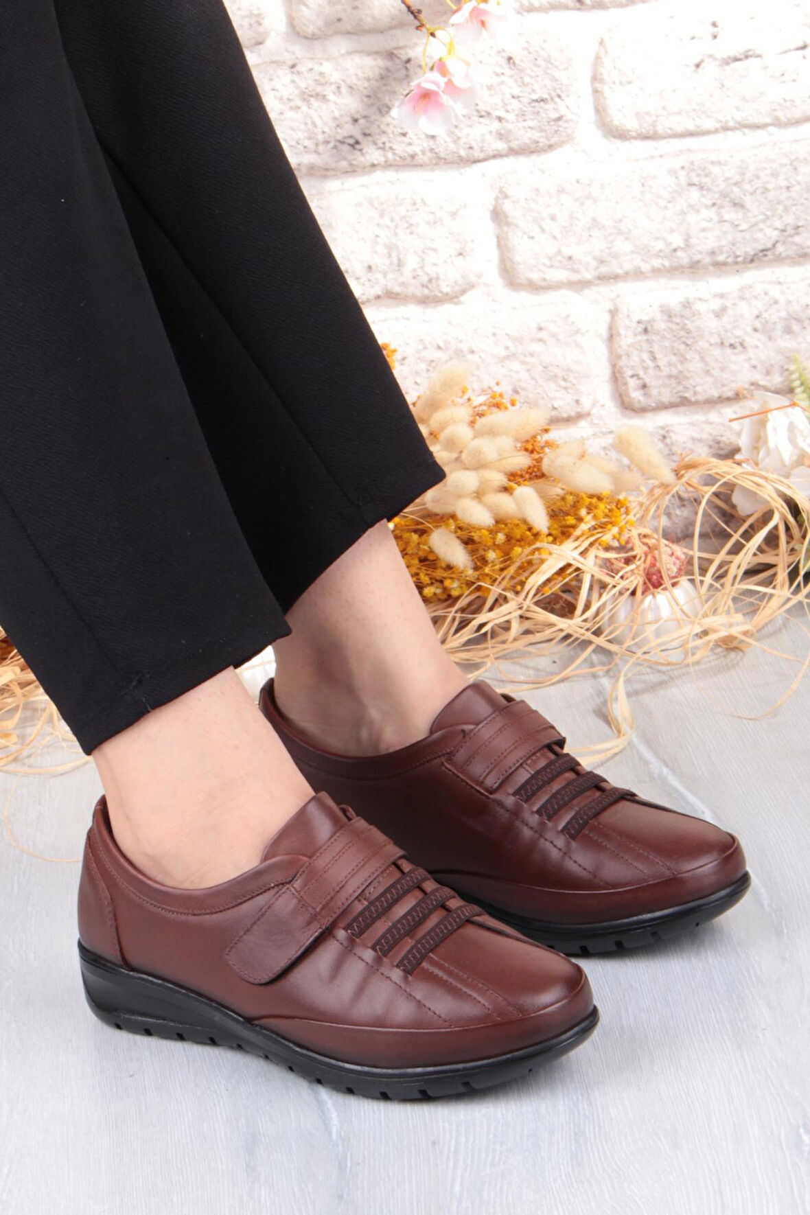 Pepita 7679 Comfort Yumuşak Esnek Kauçuk Kaymaz Taban Hakiki Deri Kadın Ayakkabı