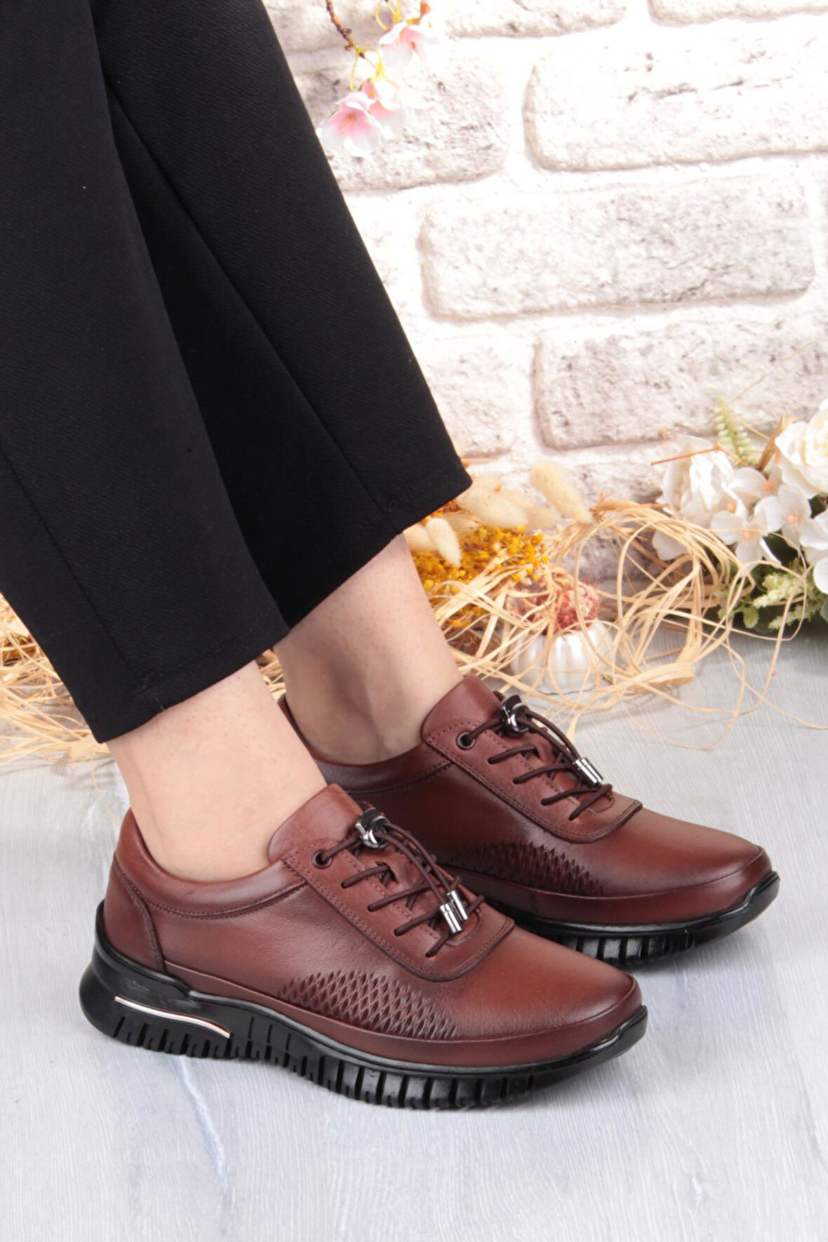 Pepita 9407 Comfort Yumuşak Esnek Kauçuk Kaymaz Taban Hakiki Deri Kadın Ayakkabı