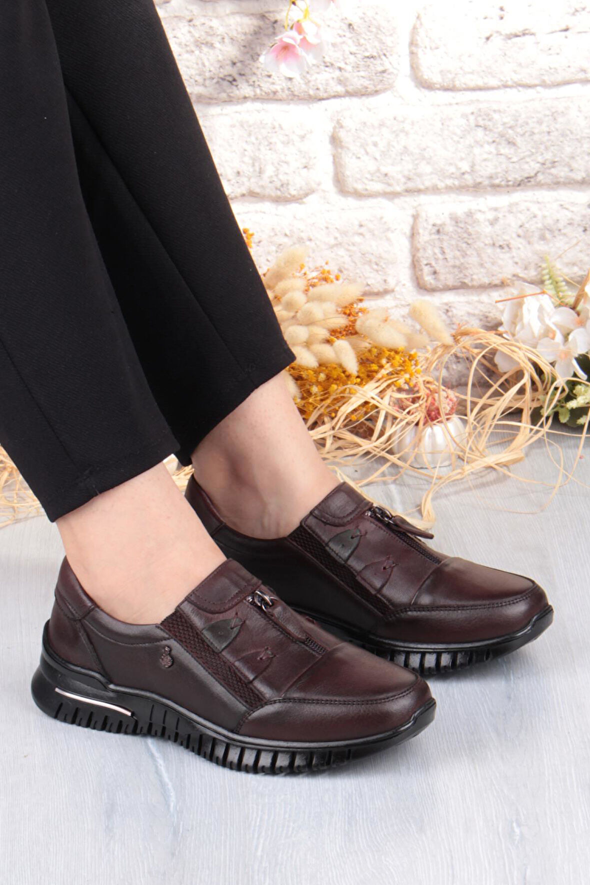 Pepita Z006 Comfort Yumuşak Esnek Kauçuk Kaymaz Taban Hakiki Deri Kadın Ayakkabı