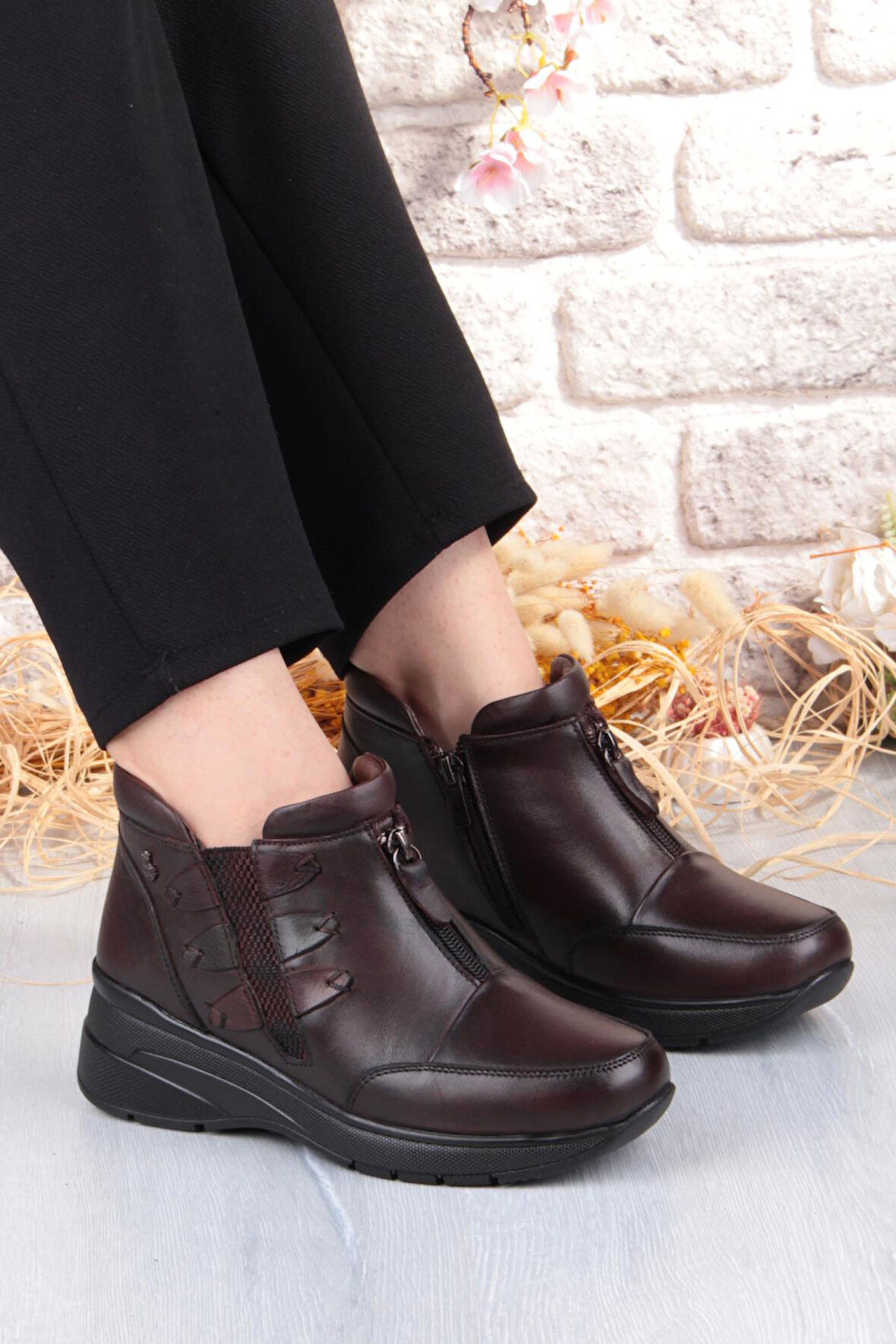 Pepita Z014 Rahat Esnek Kaymaz Taban Yumuşak Hakiki Deri Kadın Bot