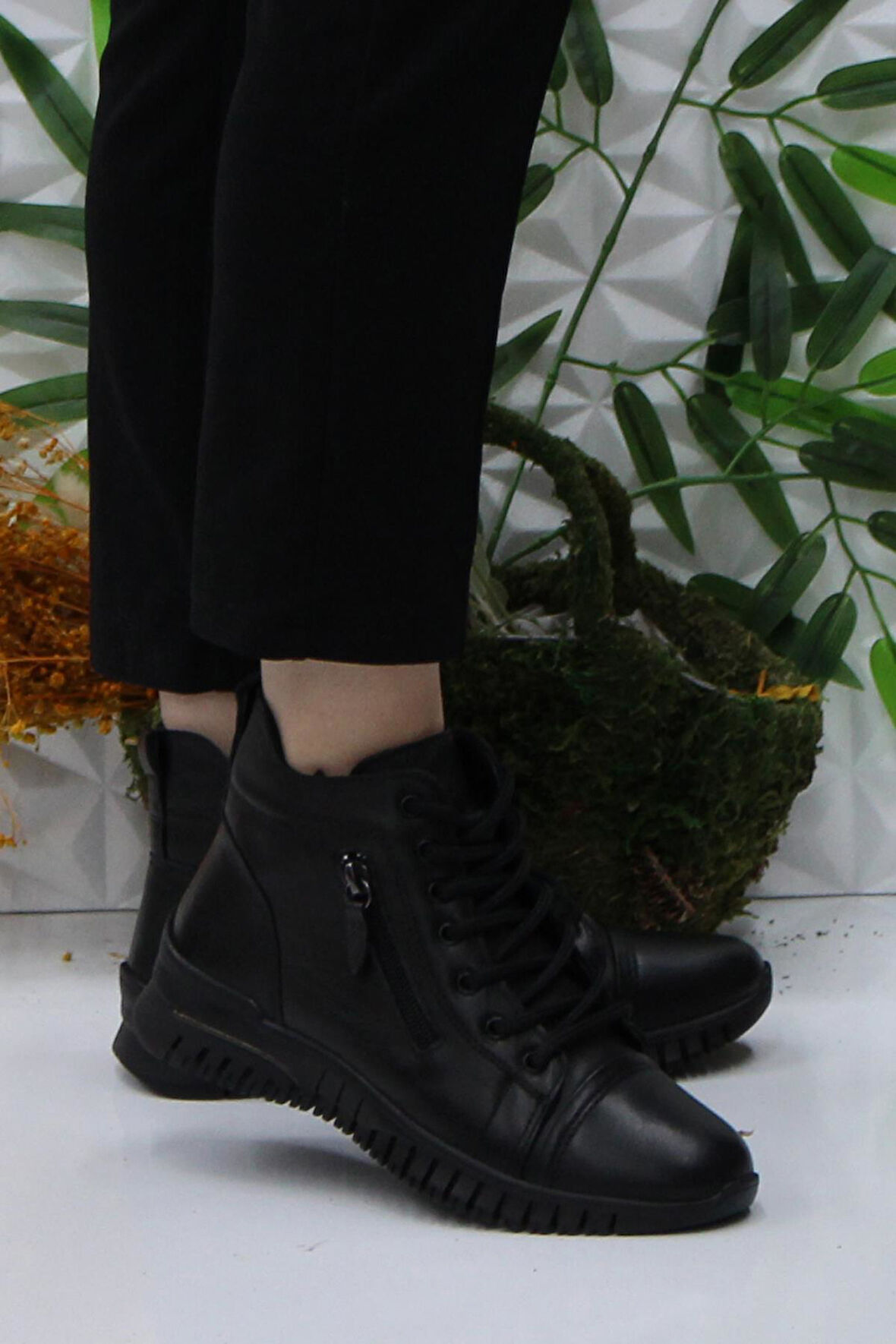 Mehmet Mete 4001 Siyah Rahat Yumuşak Orijinal Hakiki Deri Kadın Bot