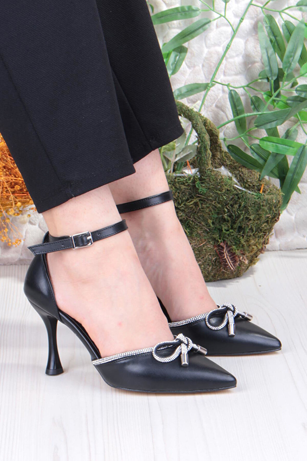 Fort 35695 Cilt Fiyonklu Biye Taşlı Topuklu Abiye Ayakkabı Kadın Ayakkabı