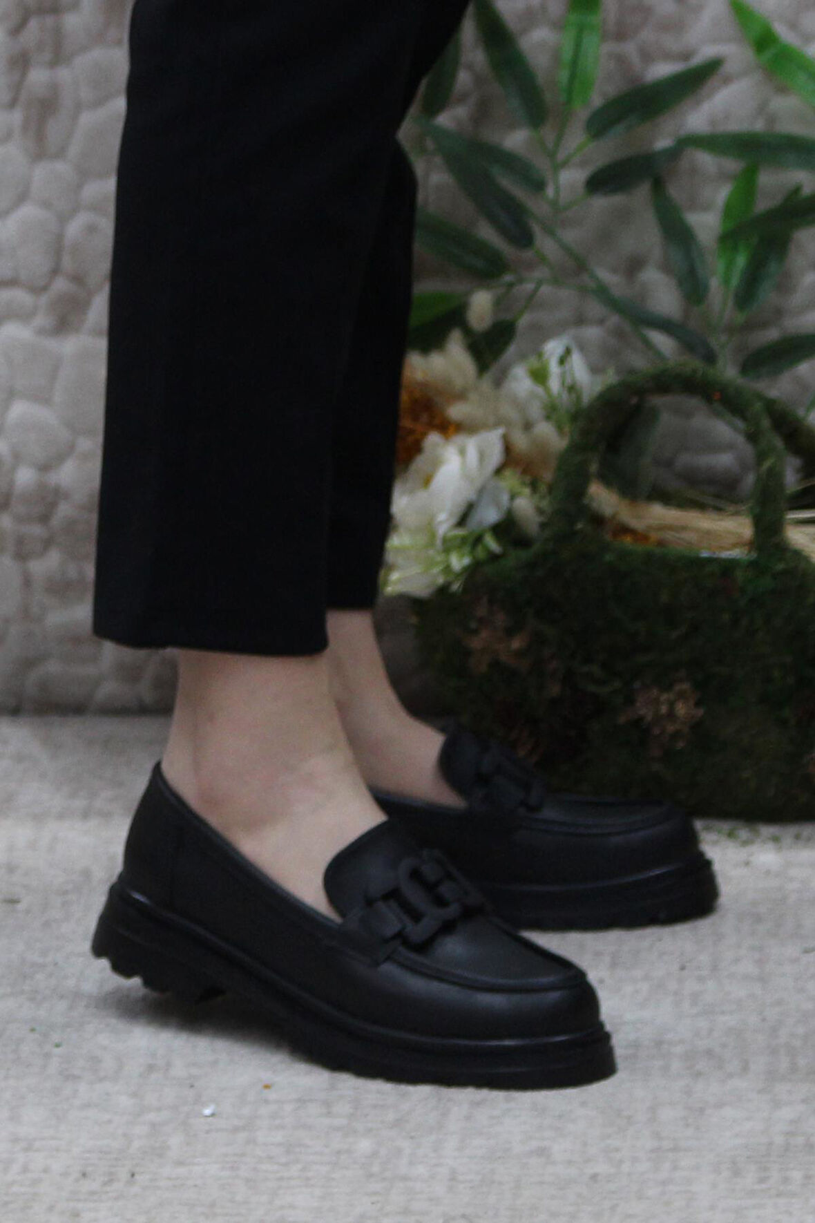 Fort 71119 Siyah Cilt Toka Detaylı Rahat Loafer Kadın Ayakkabı