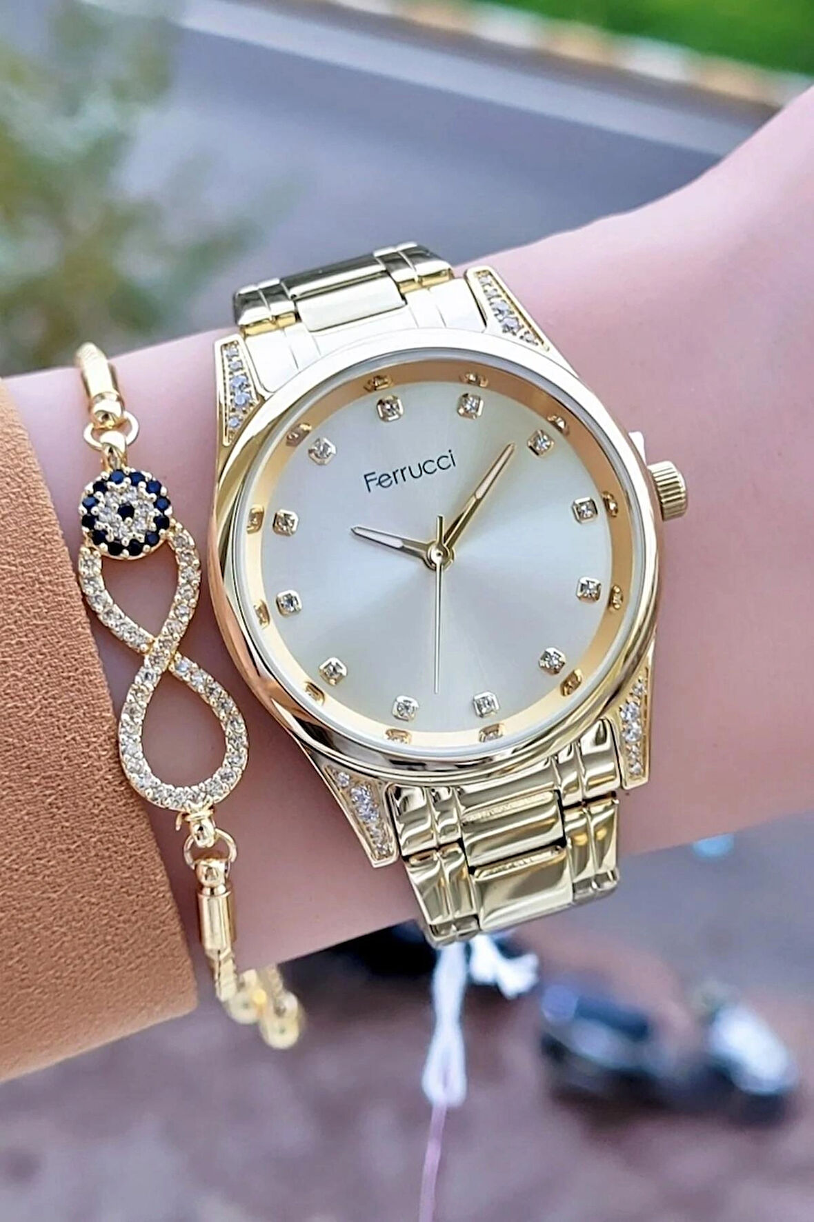 Ferrucci Çelik Modern Tasarım Altın Renk Kadın Kol Saat+Bileklik Hediyeli
