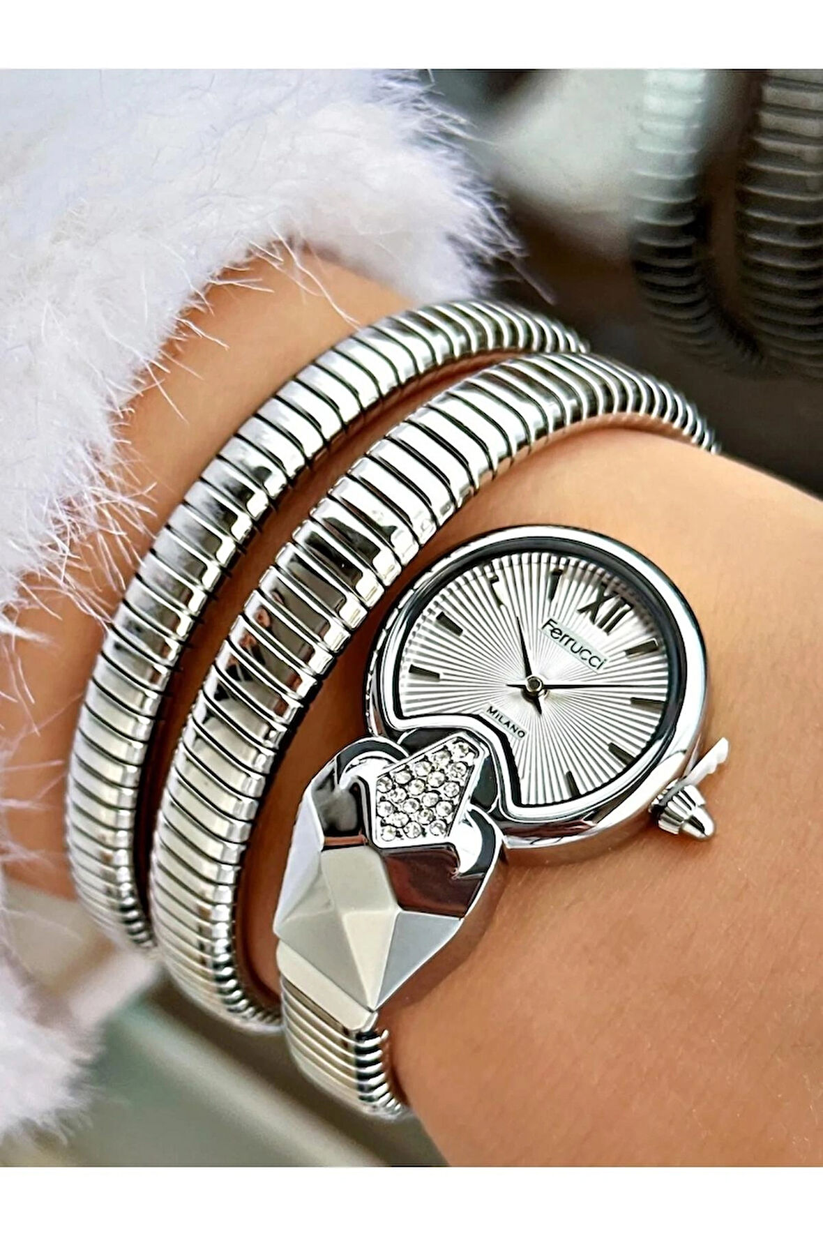 Ferrucci Silver Yılan Sarmal Kordon Trend Model Kadın Kol Saati