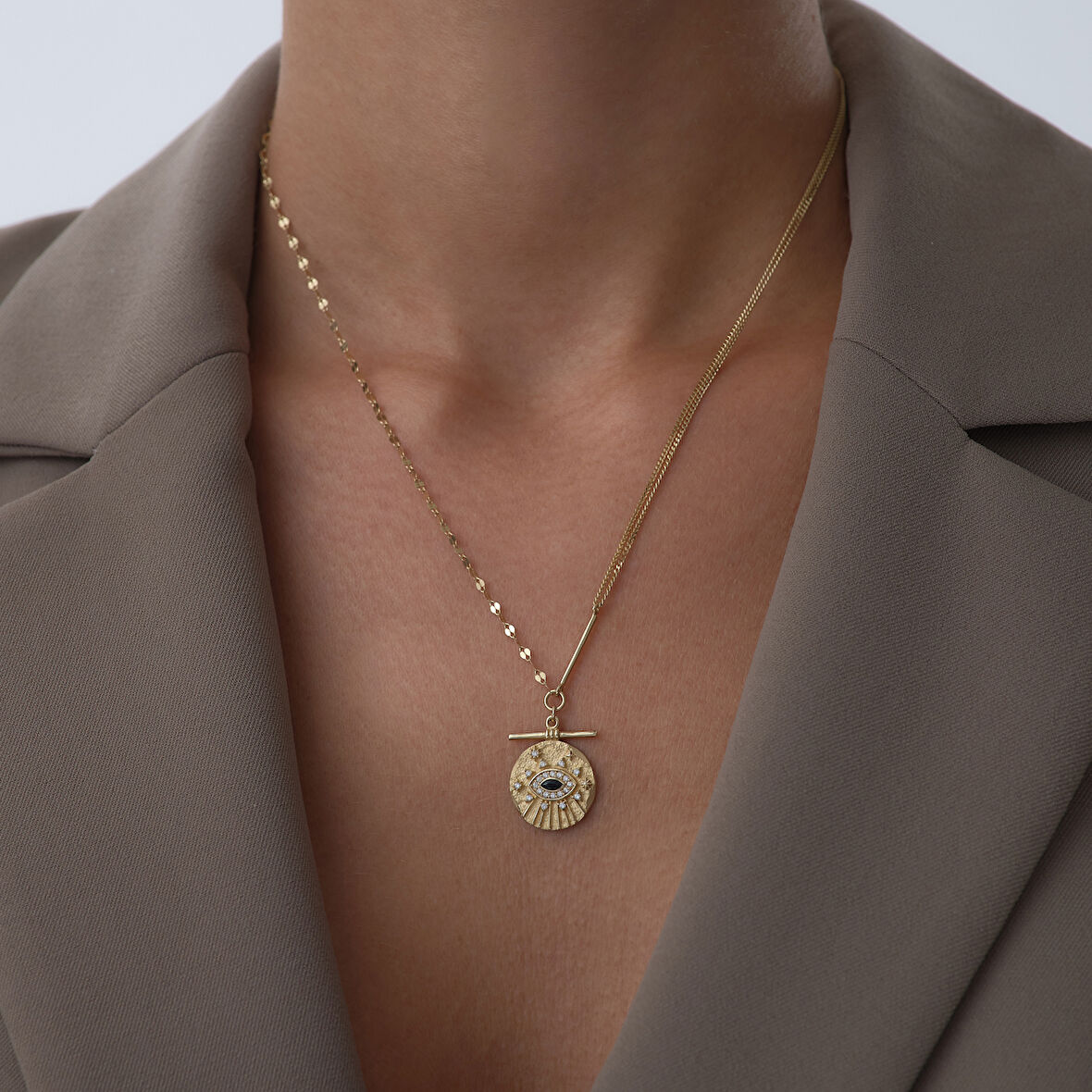 Işıltılı Siyah Göz Kolye