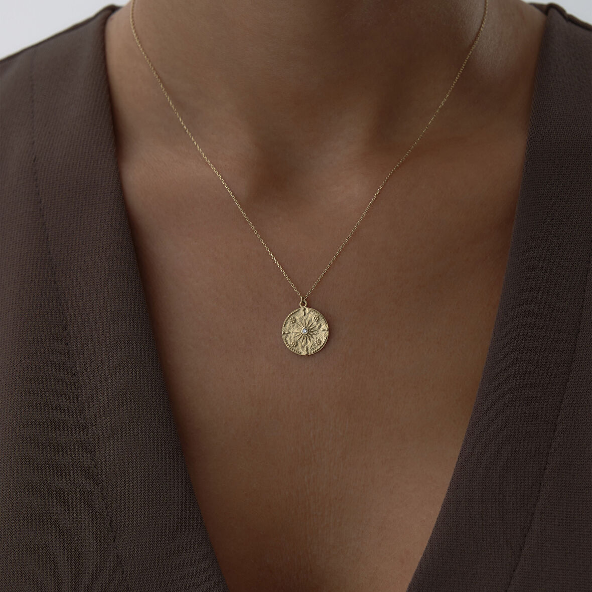 Güneşli Pusula Kolye